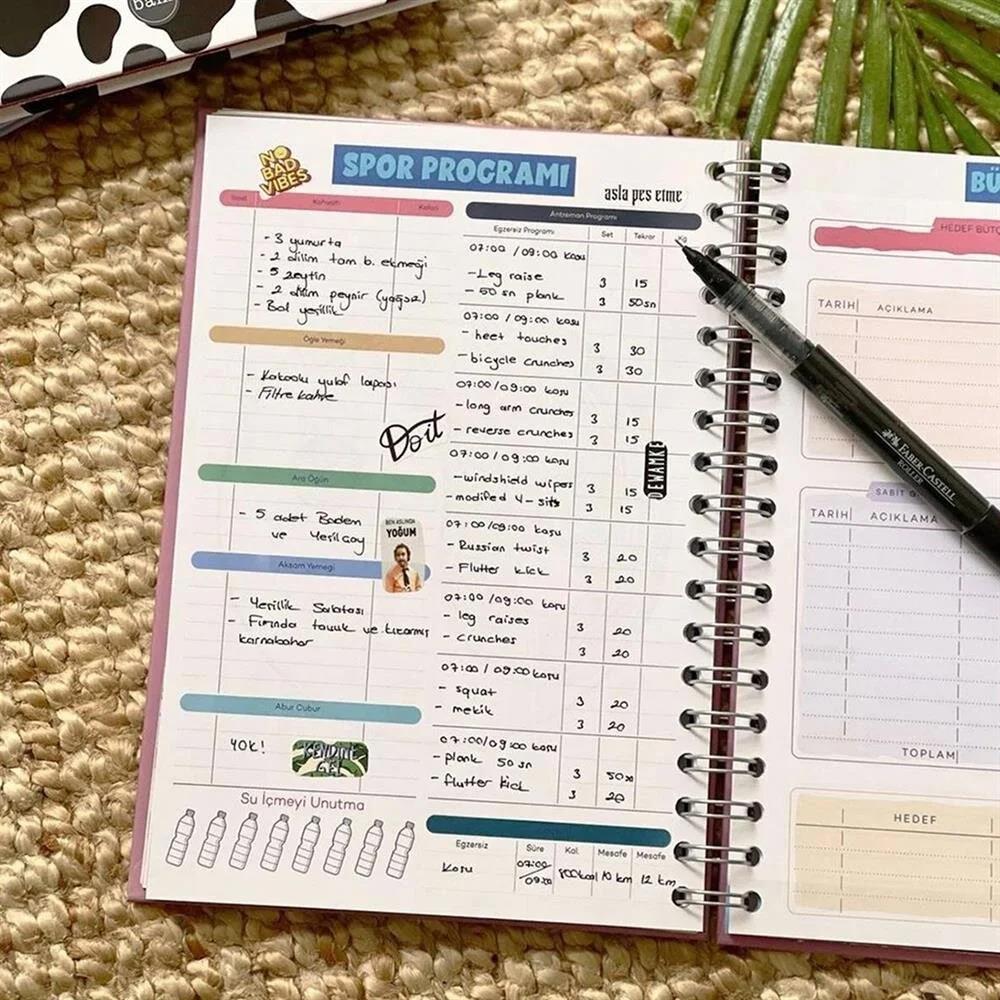 Moo Sevimli İnek Tasarımlı Spiralli Sticker'lı Tarihsiz Konuşan Ajanda Haftalık Planlayıcı Defter