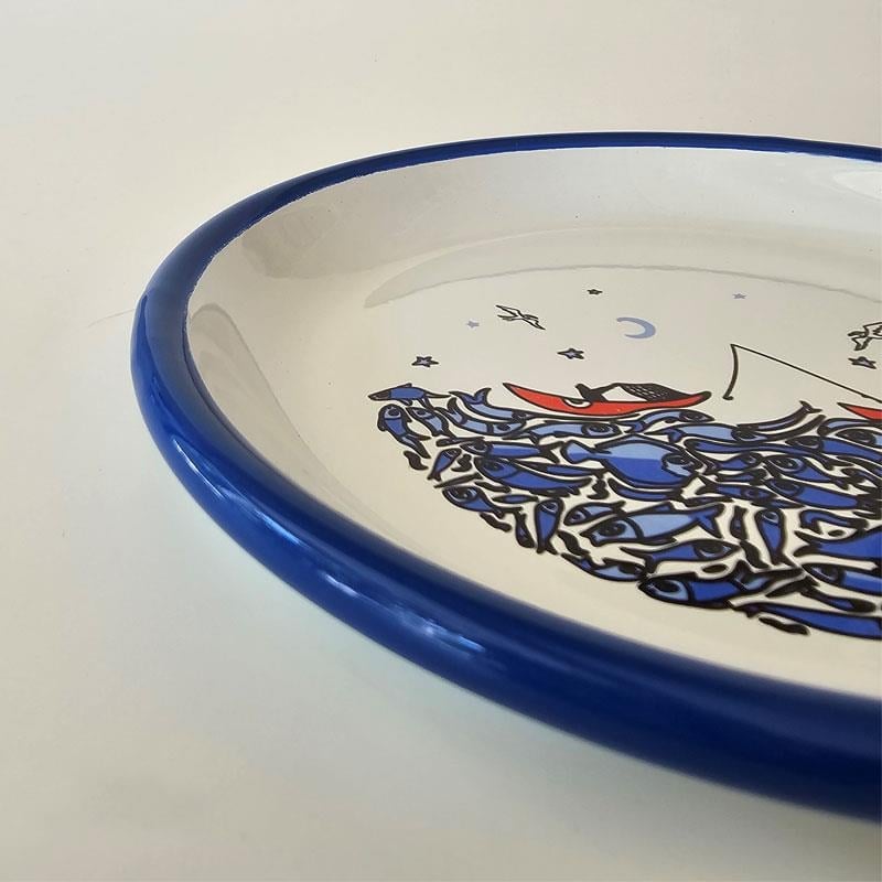 Emaye Tatlı Tabağı 17 cm Balıkçı Temalı - çok-amaçlı-emaye-servis-tabağı-17-cm-mavi-beyaz