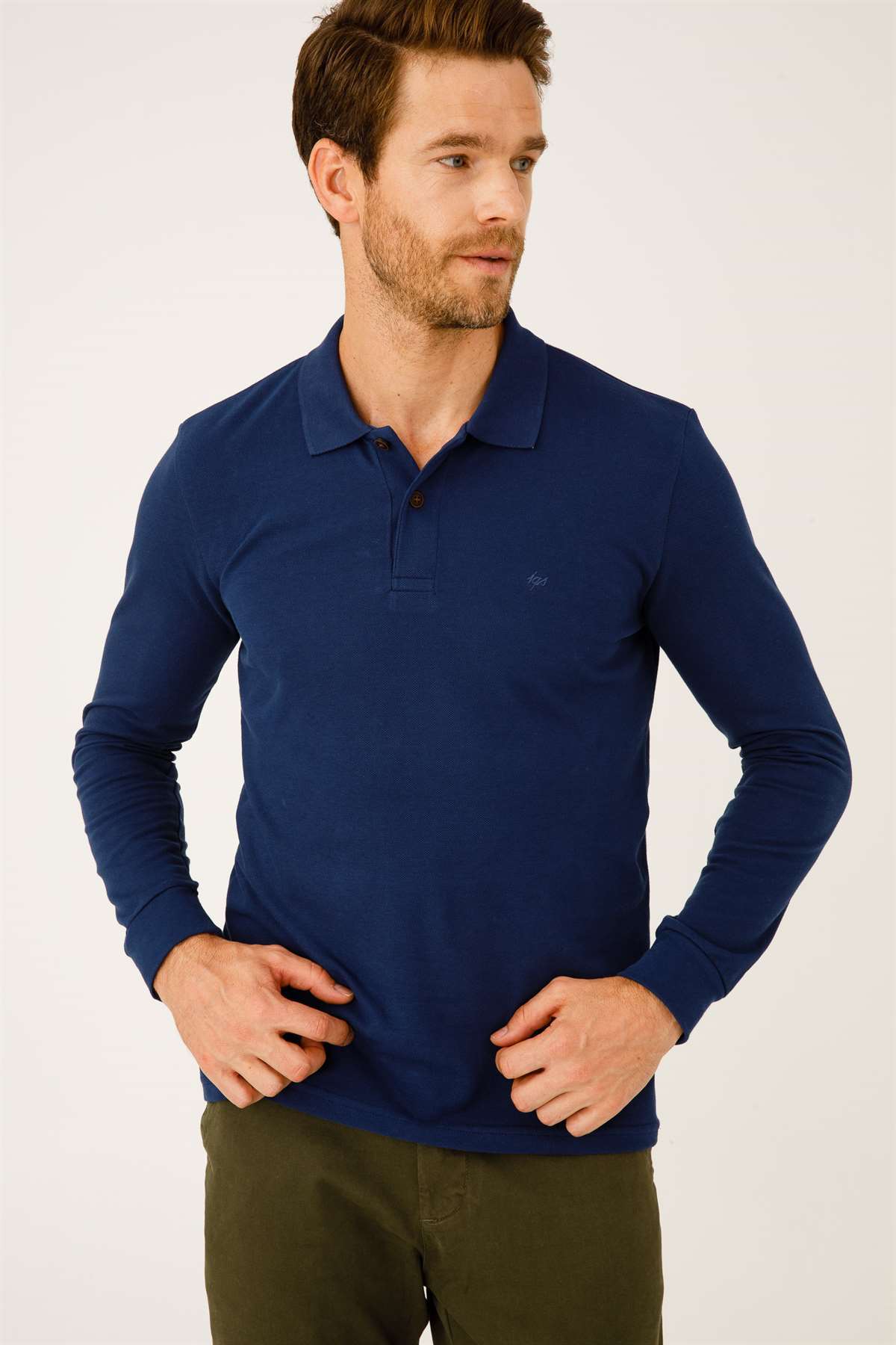 ERKEK İNDİGO STANDART POLO YAKA DÜĞMELİ SWEATSHİRT