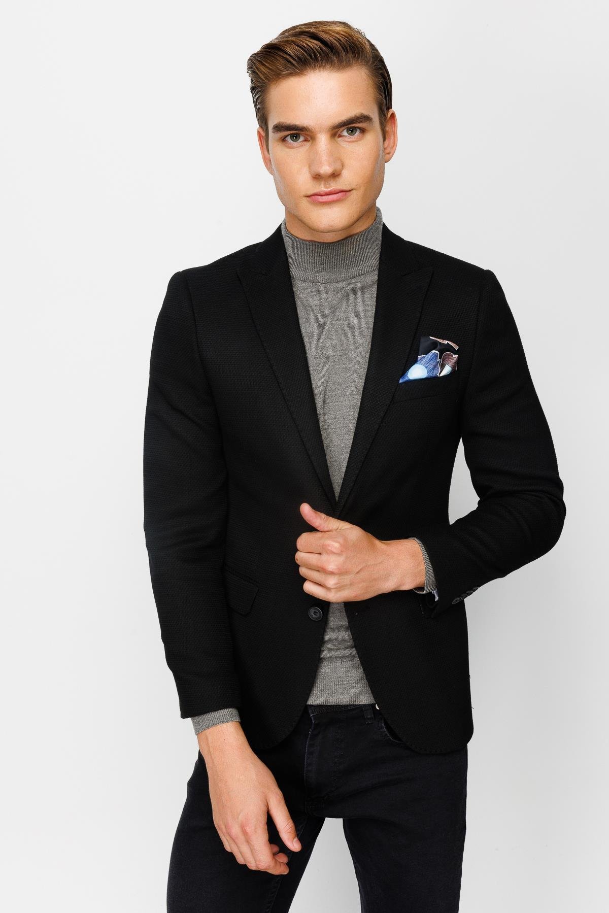 ERKEK SİYAH SLIM FIT / DAR KALIP İNCE KIRLANGIÇ CEKET