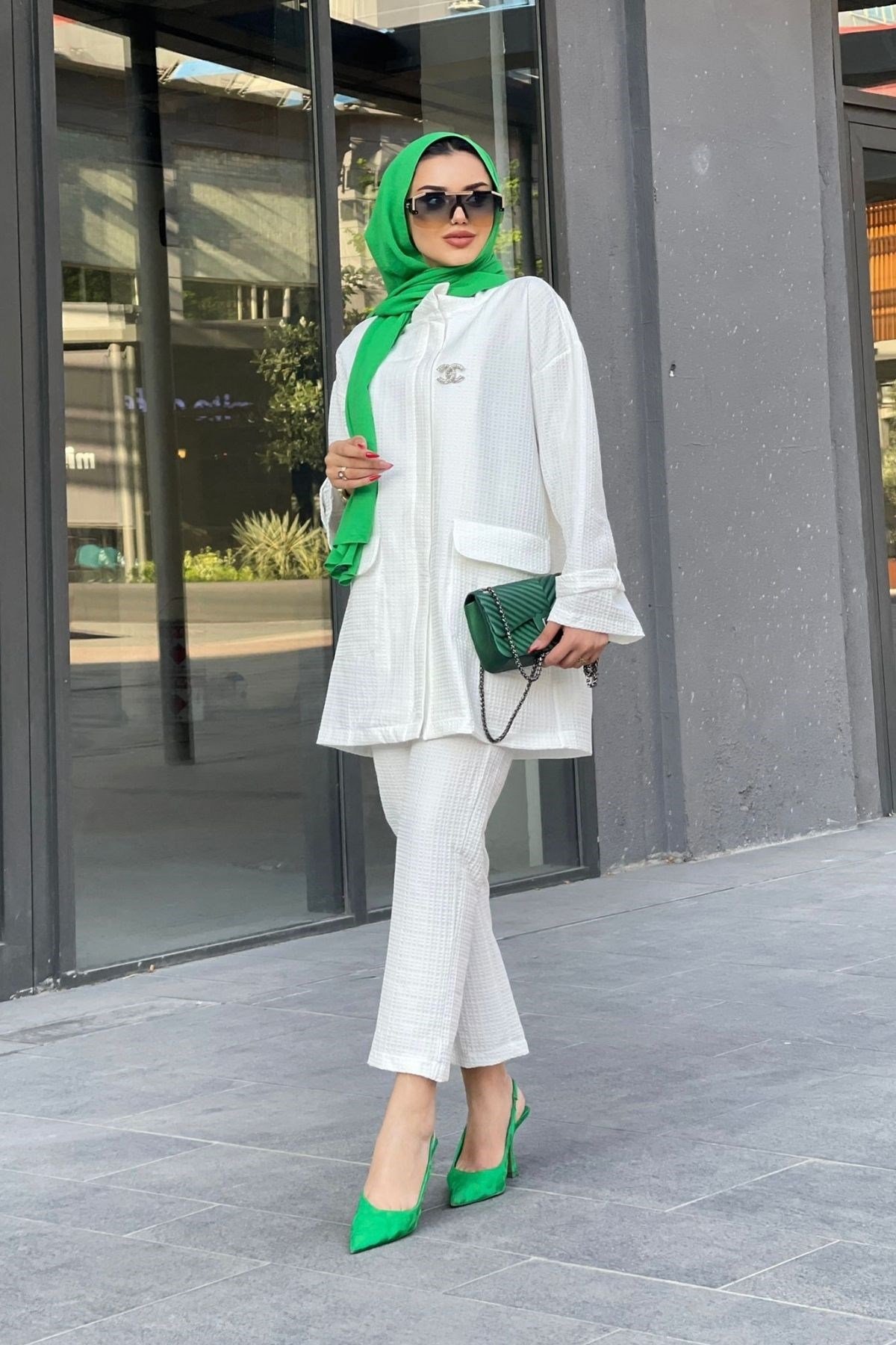 Gofre Ceketli Takım-BEYAZ, Fiyatları Düğmeli Vatkalı Takım-SİYAH – Haza Moda | Tesettür Giyim 