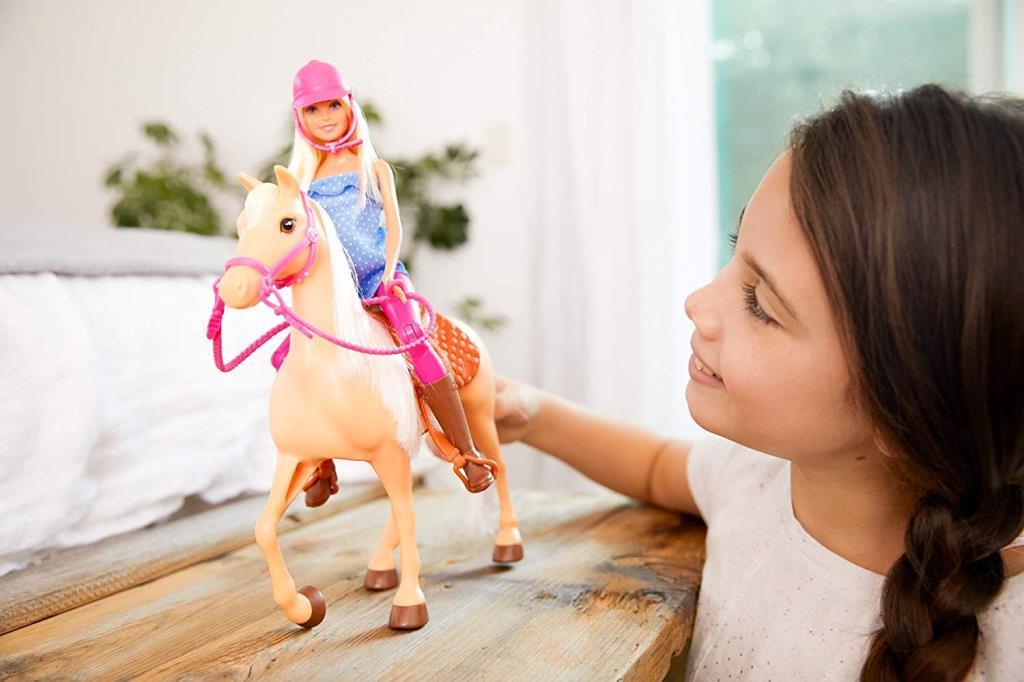 barbieMattel Barbie ve Güzel Atı Oyun Seti FXH13