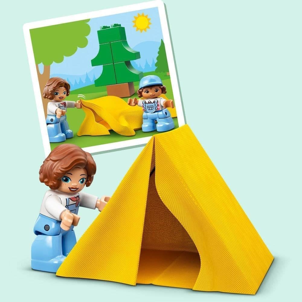 LEGOLEGO DUPLO Kasabası Ailece Karavan Macerası 10946 - Çocuklar için Kamp Temalı Yaratıcı Oyuncak Yapım Seti (30 Parça)