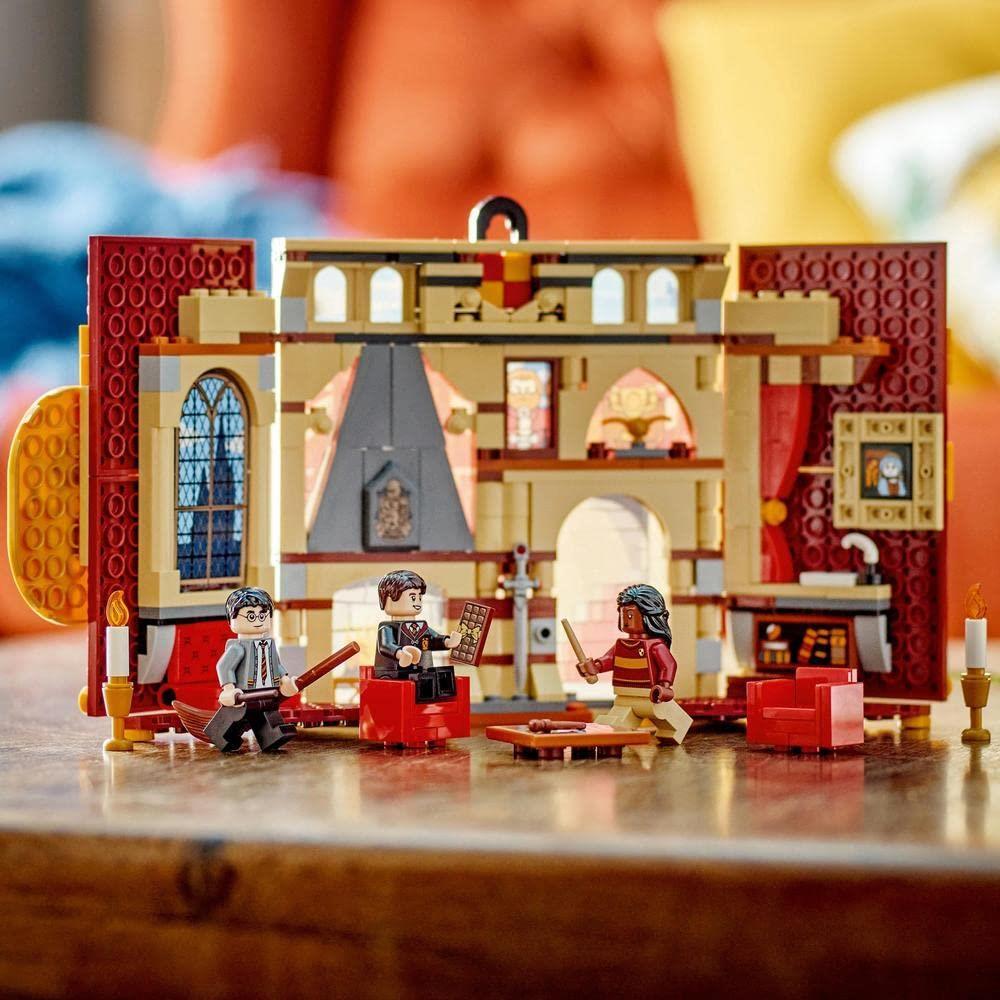 LEGOLEGO Harry Potter Gryffindor Binası Bayrağı 76409 - 9 Yaş ve Üzeri Çocuklar İçin Yaratıcı Oyuncak Yapım Seti (285 Parça)