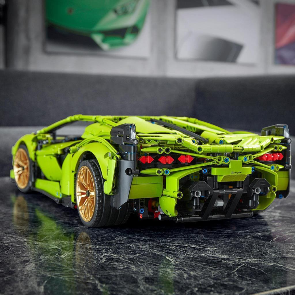 LEGOLEGO® Technic Lamborghini Sián FKP 37 (42115) Model Araba Yapım Seti, Etkileyici Sián FKP 37’yi Yapın ve Sergileyin (3696 Parça)