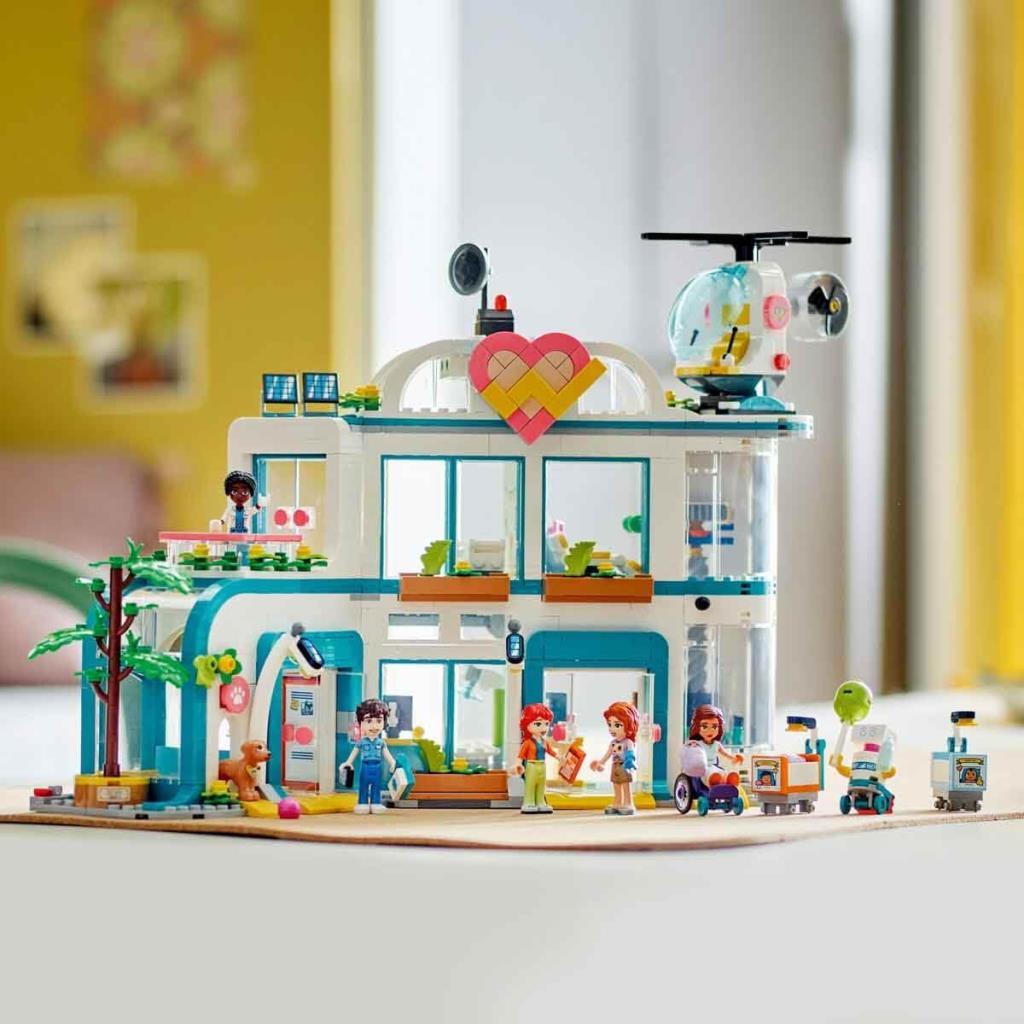 LEGOLEGO® Friends Heartlake City Hastanesi 42621