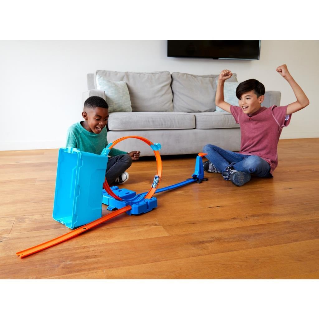 HOTWHEELSHot Wheels Track Builder Kutulu Uzman Serisi Yarış Seti, Dönen Parkur Kutusu, 1 Adet Araç, Pist ve Fırlatıcılar Dahil, FLK90