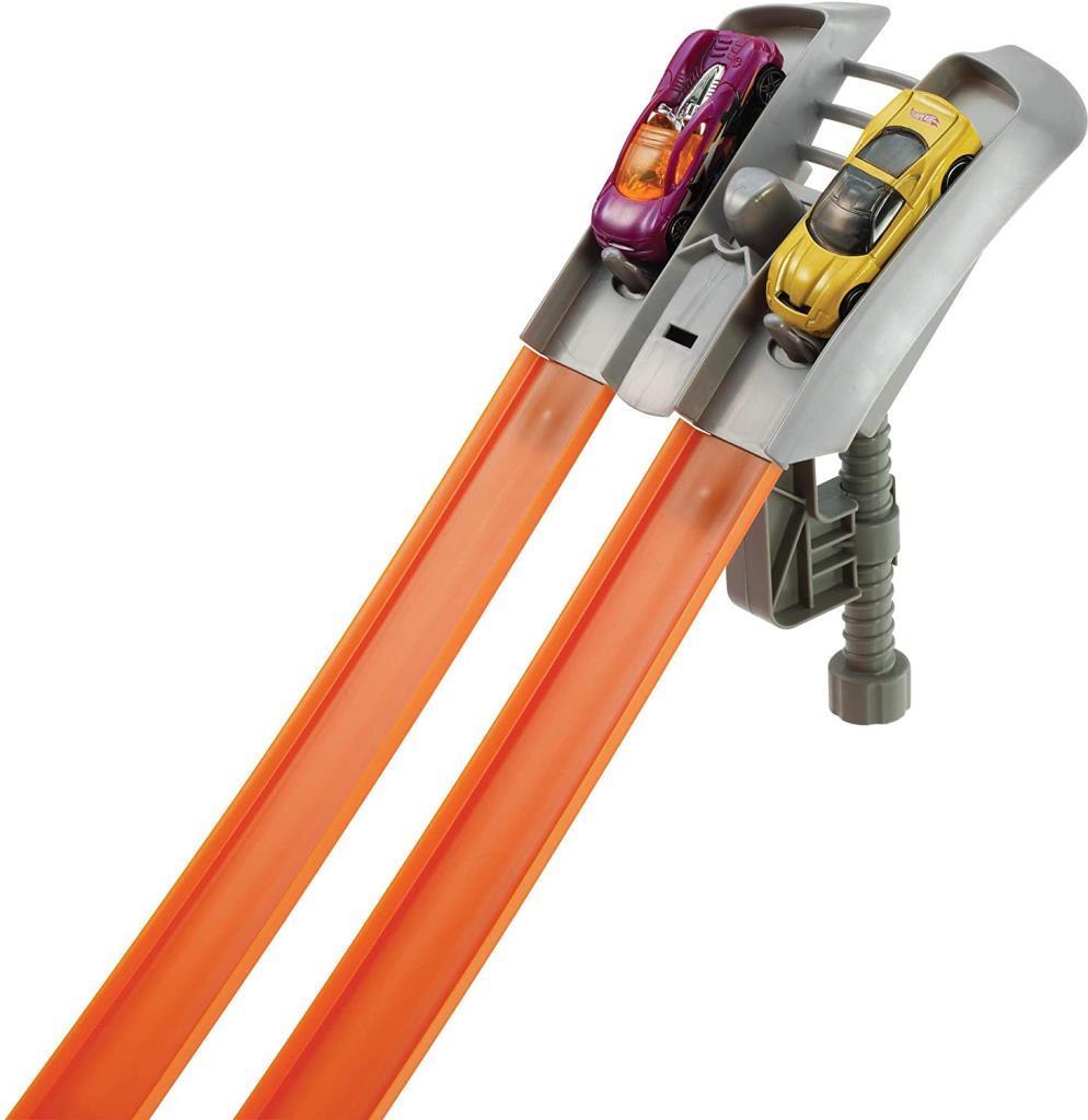 MATTELHot Wheels Yüksek Atlayış Yarış Seti - Bağlantılar, Kavisler, Fırlatıcılarla Sınırsız Oyun Seçeneği - Y0276