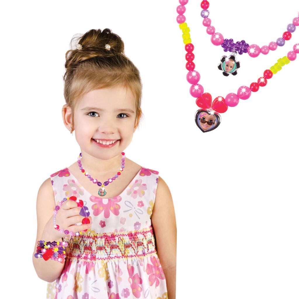 DEDEDedde Oyubcak Barbie Tekli Kutuda Takı seti 03181