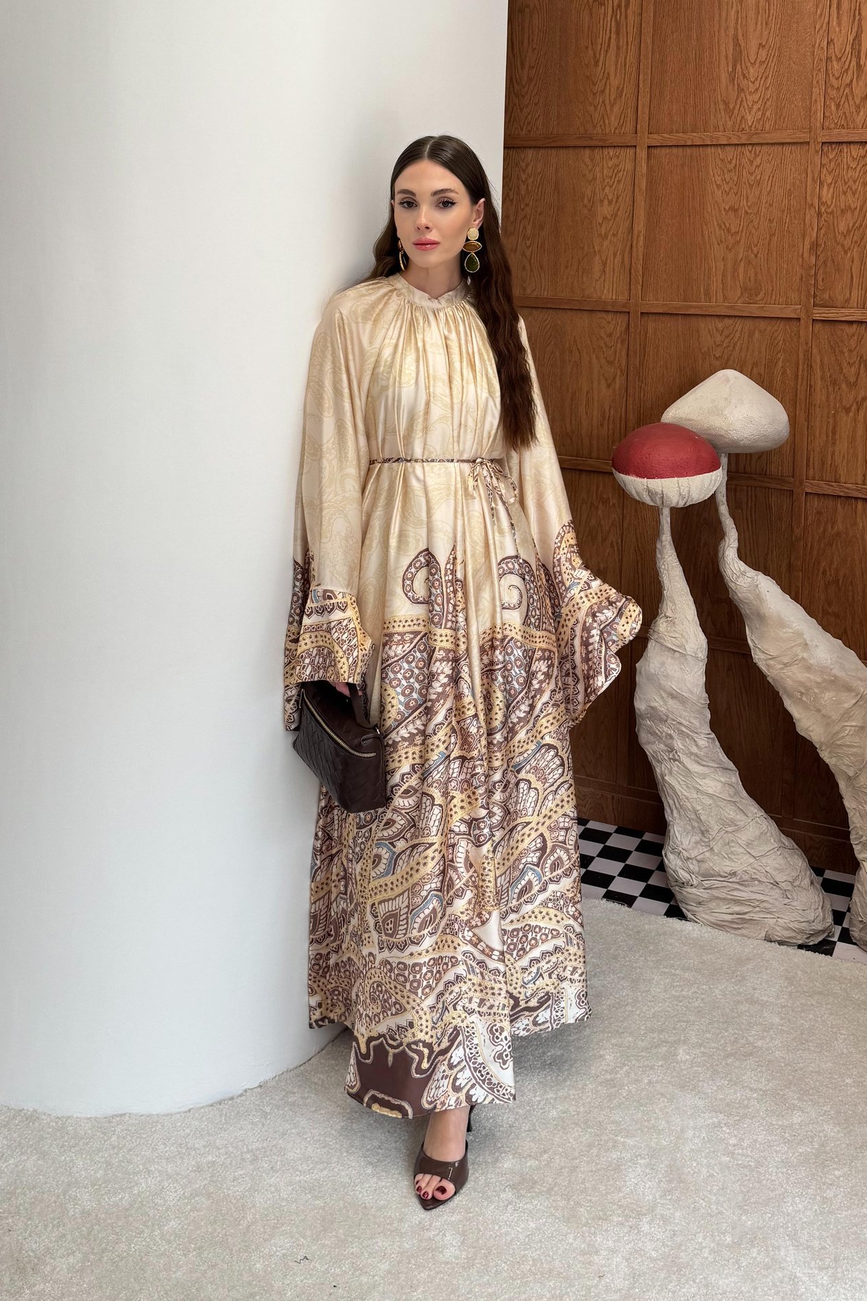 Melina Yaka Bağlamalı Saten Desenli Elbise - Sarı