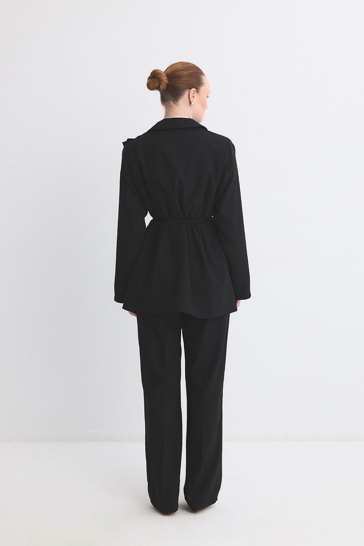 Olia Fırfır Detaylı Blazer Ceket Takım - Siyah