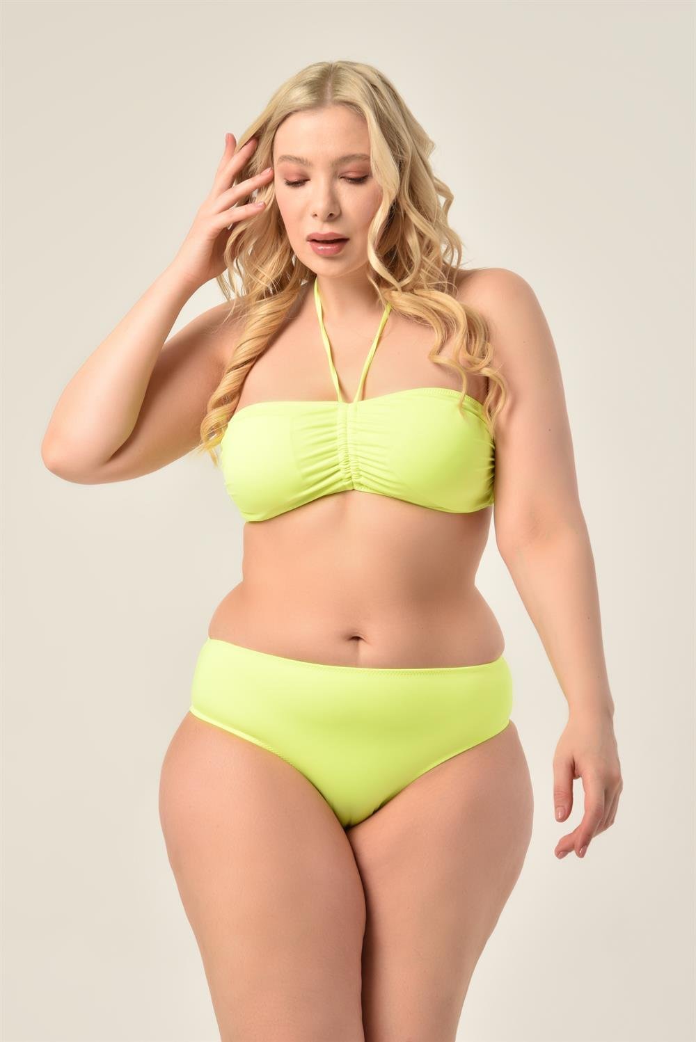 AQUAVİVA Kadın Büyük Beden Neon Yeşil  Straplez Boyundan Bağlı Bikini Takımı