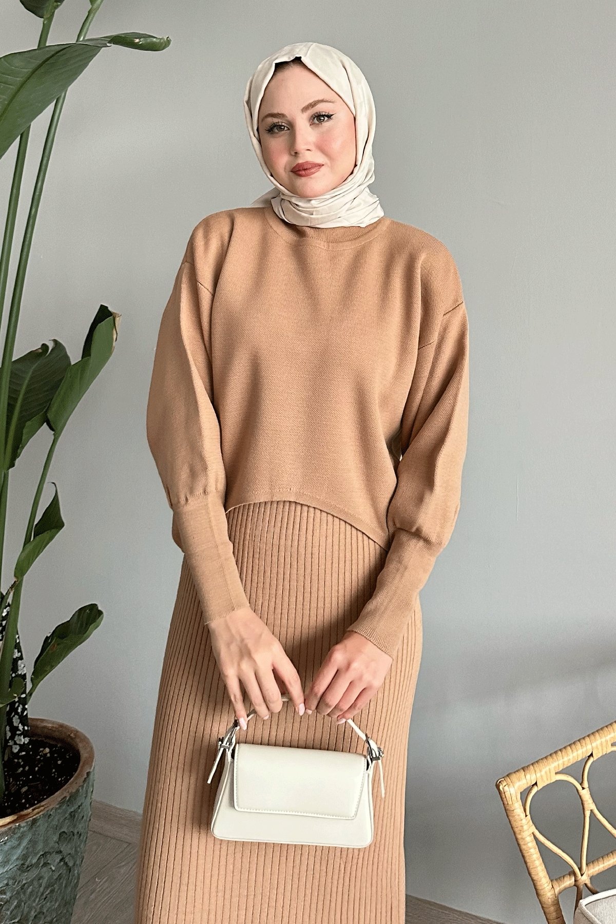 Balon Kollu Elbiseli Camel Triko Takım