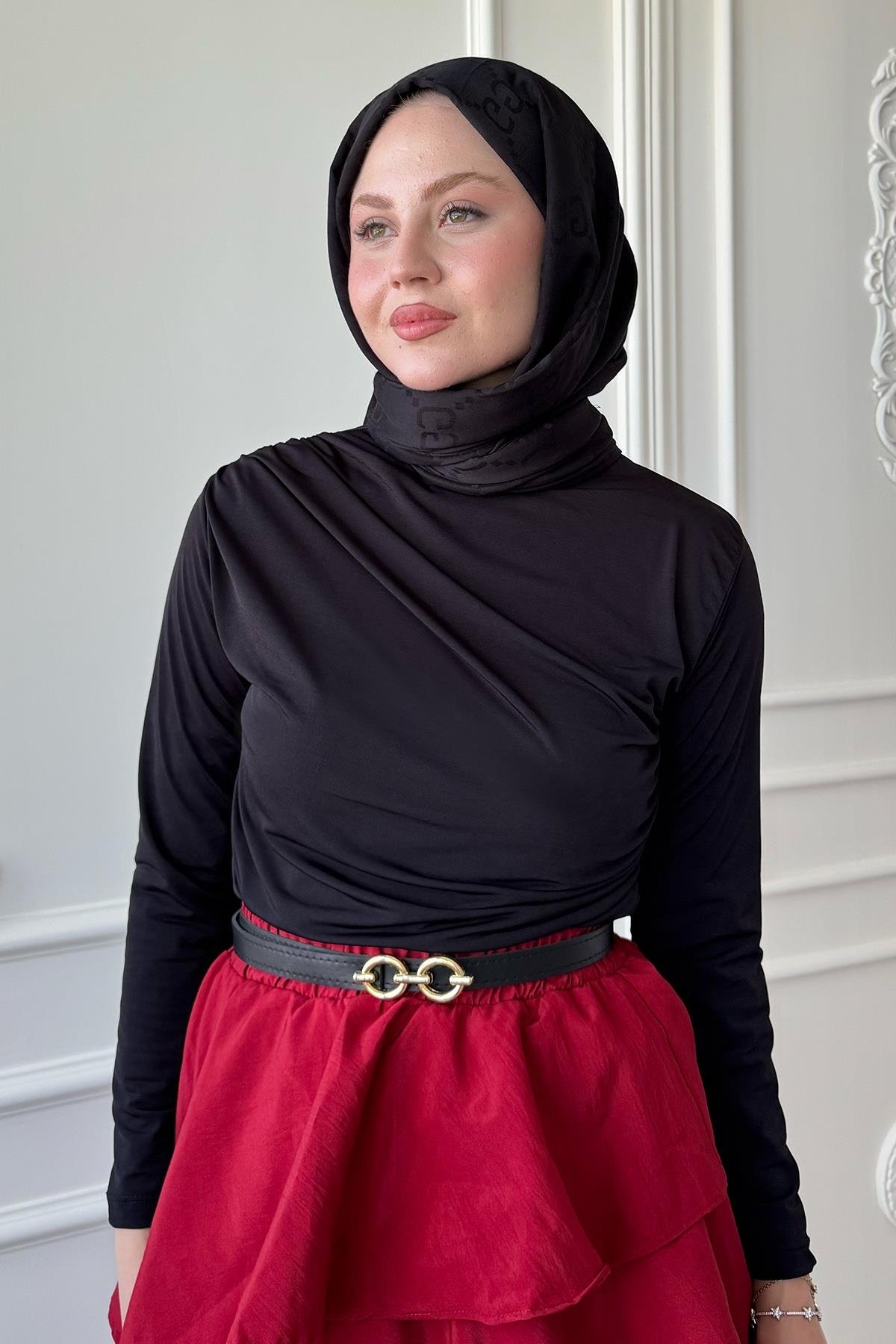 Büzgülü Siyah Sandy Bluz