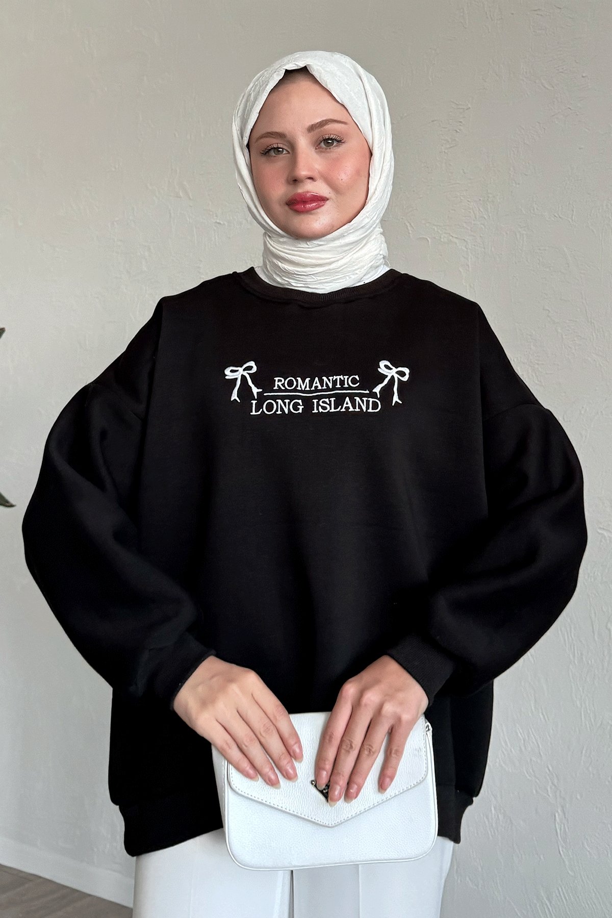 Fiyonk Yazı İşleme Siyah Sweat