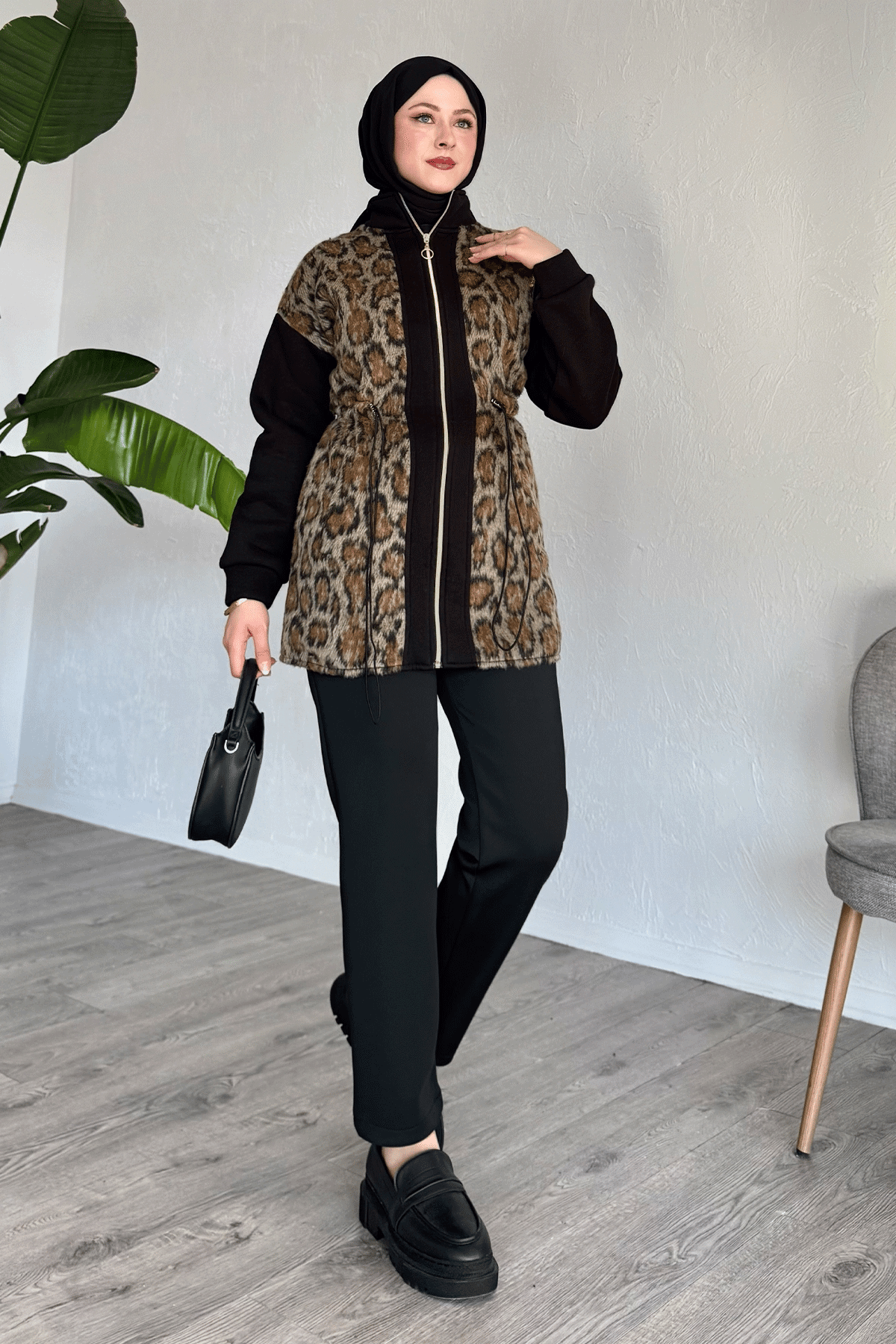 Garnili Leopar Desen Siyah Kap