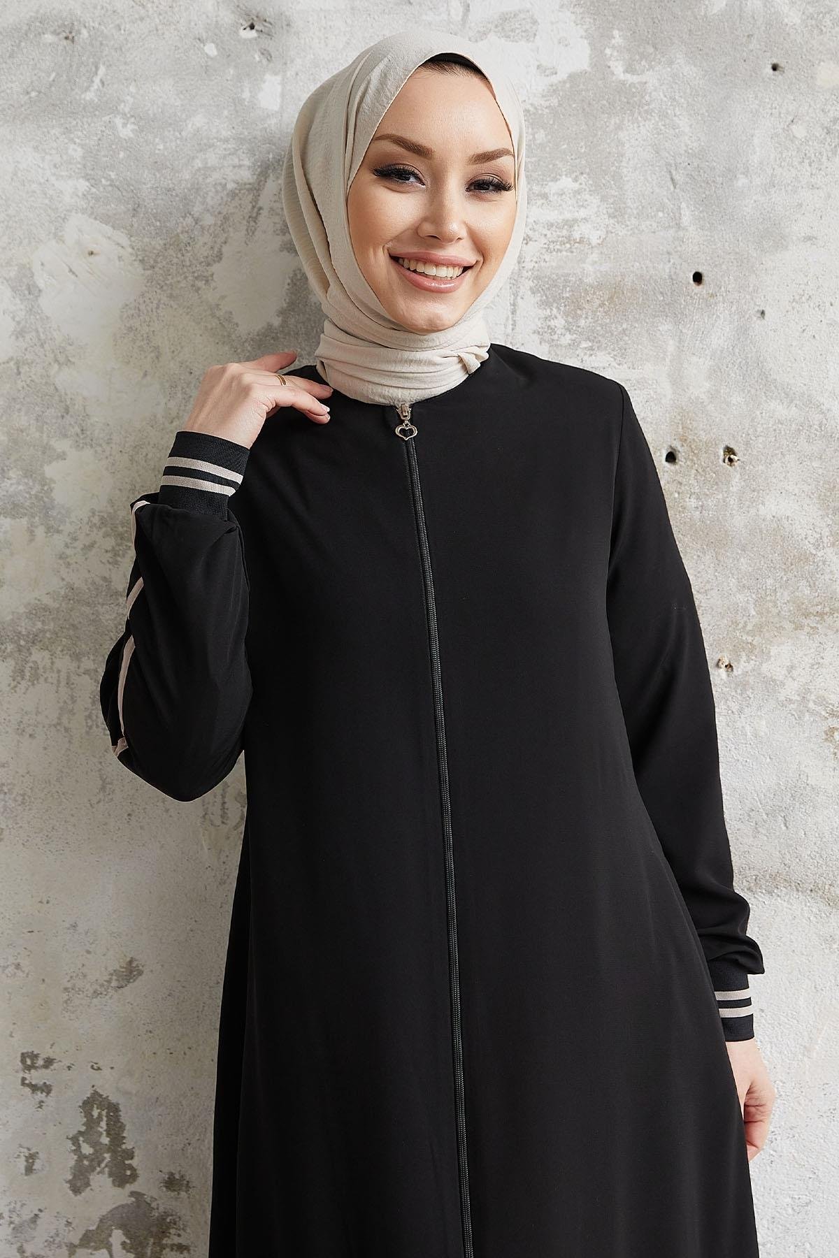 Hazel Şerit Desen Ribanalı Siyah Ferace