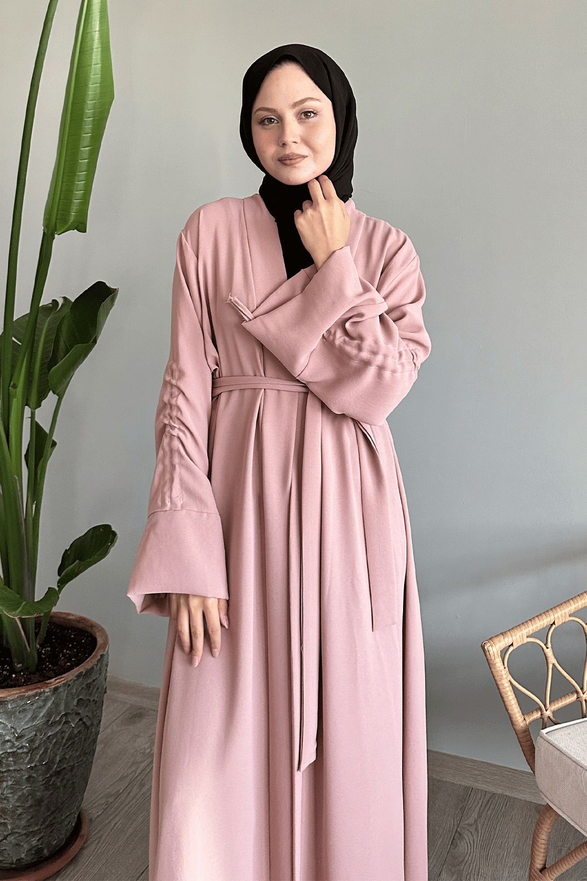 Kolu İpli Büzgülü Pudra Abaya