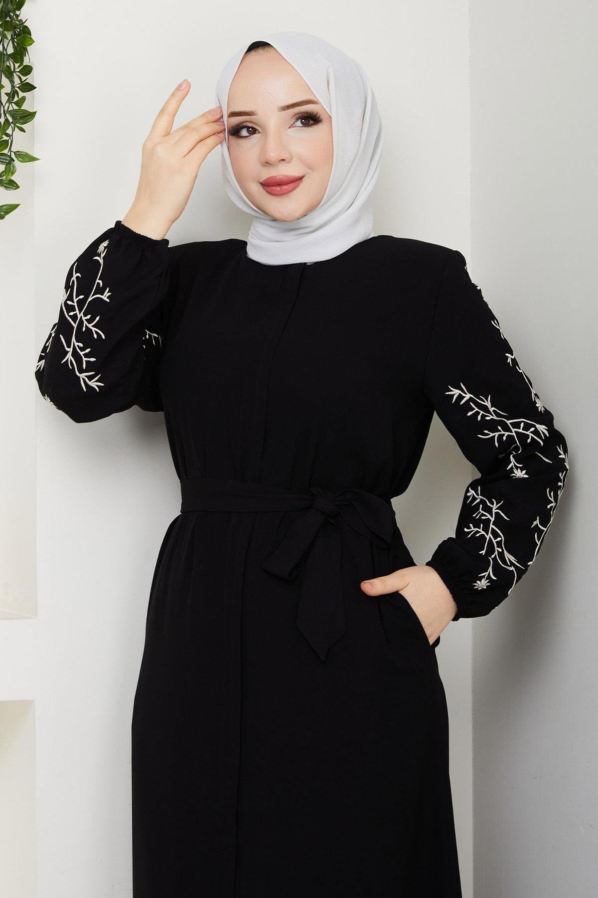 Kolu Nakışlı Siyah Ferace