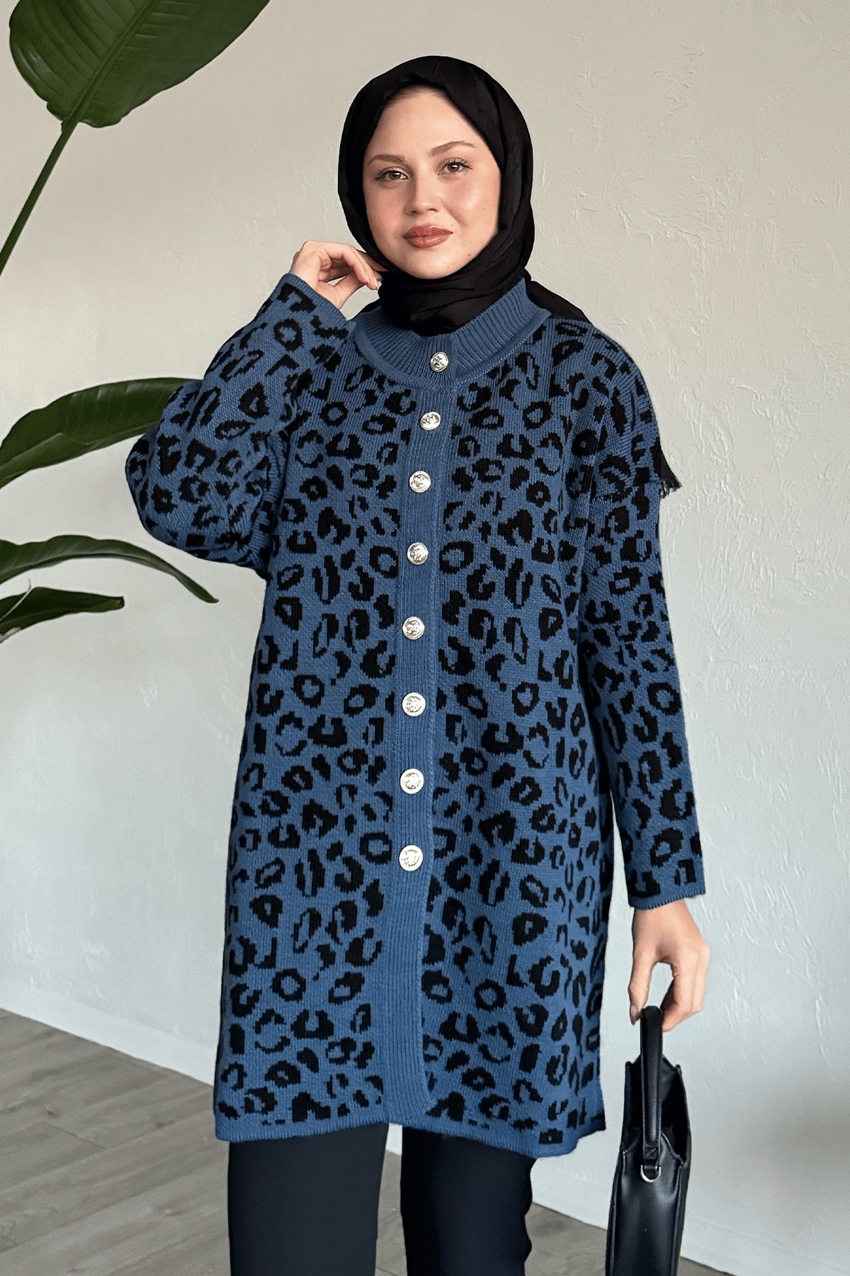 Leopar Desen Düğmeli Mavi Hırka