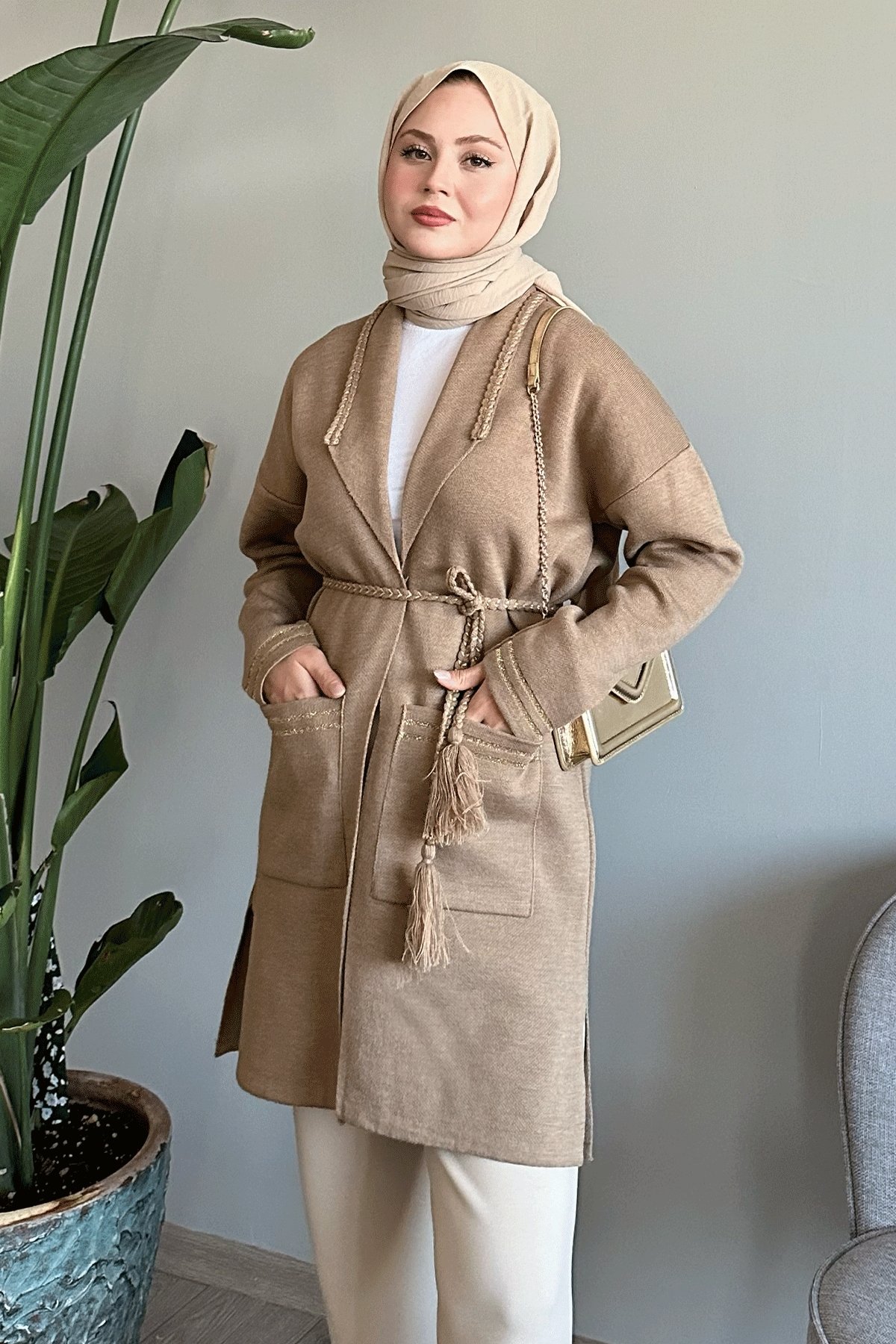 Örgü Ve Sim Detaylı Camel Triko Ceket