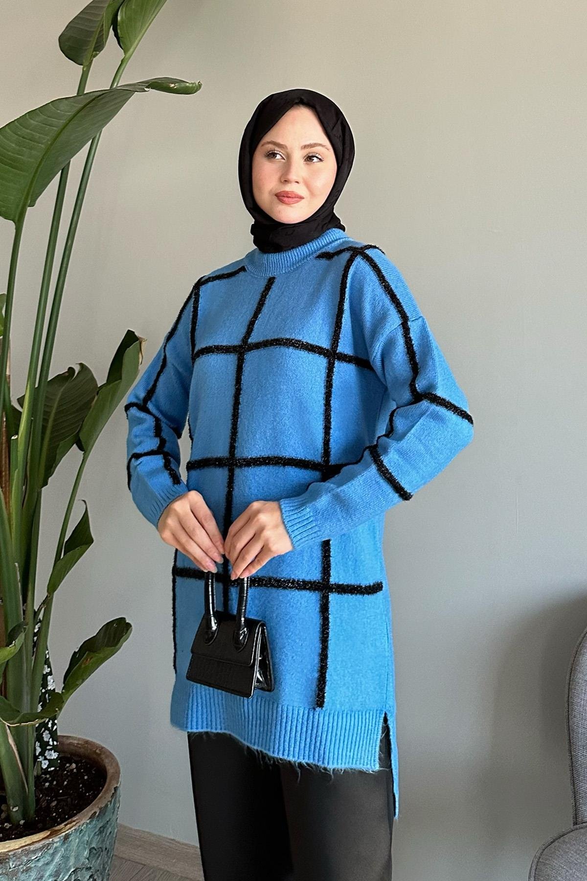 Simli Yumoş Mavi Triko Tunik