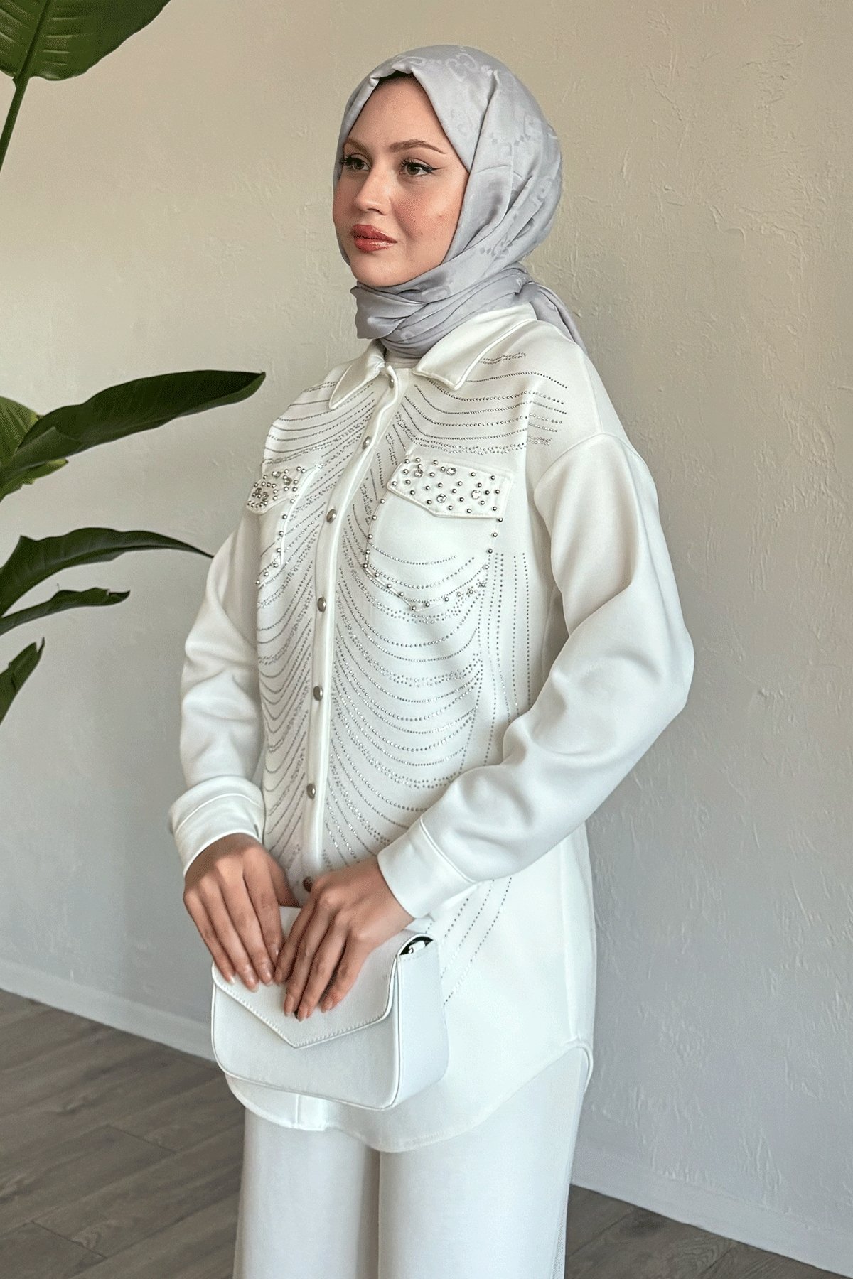 Taş Ve İnci Detay Beyaz İkili Takım