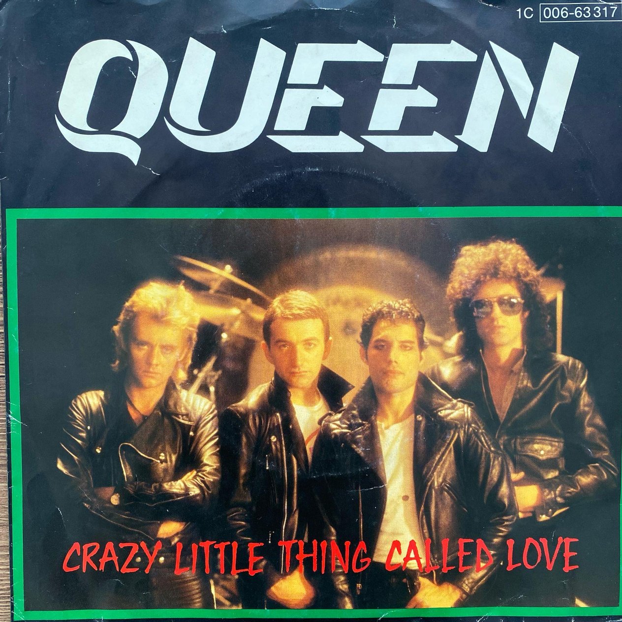 QUEEN - CRAZY LITTLE THING CALLED LOVE