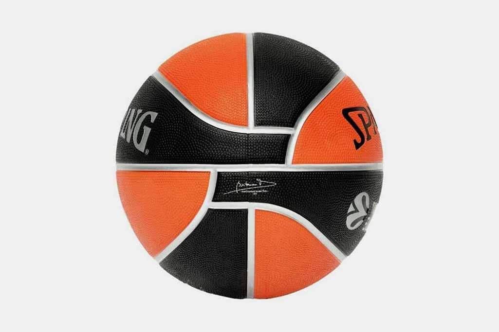 Spalding TF-150 Basketbol Topu 2021 Euro/Turk Size:7, hem sokaklarda hem de salonlarda kullanabileceğiniz bir modeldir. Dayanıklılığı ve her zeminde kullanıma uygunluğu ile her koşulda size en iyiyi sunar.