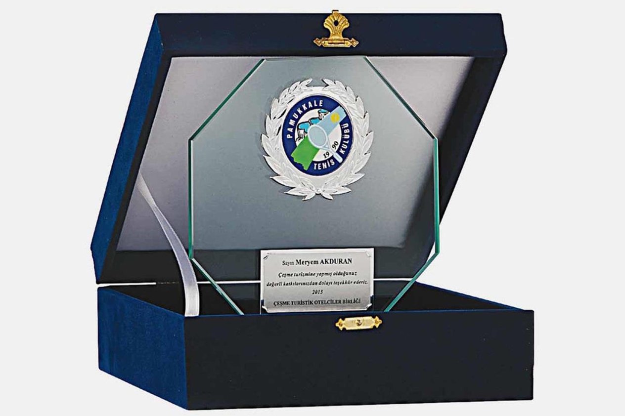 Bayspor M198 Kadife Kutulu Kristal Plaket 18 cm