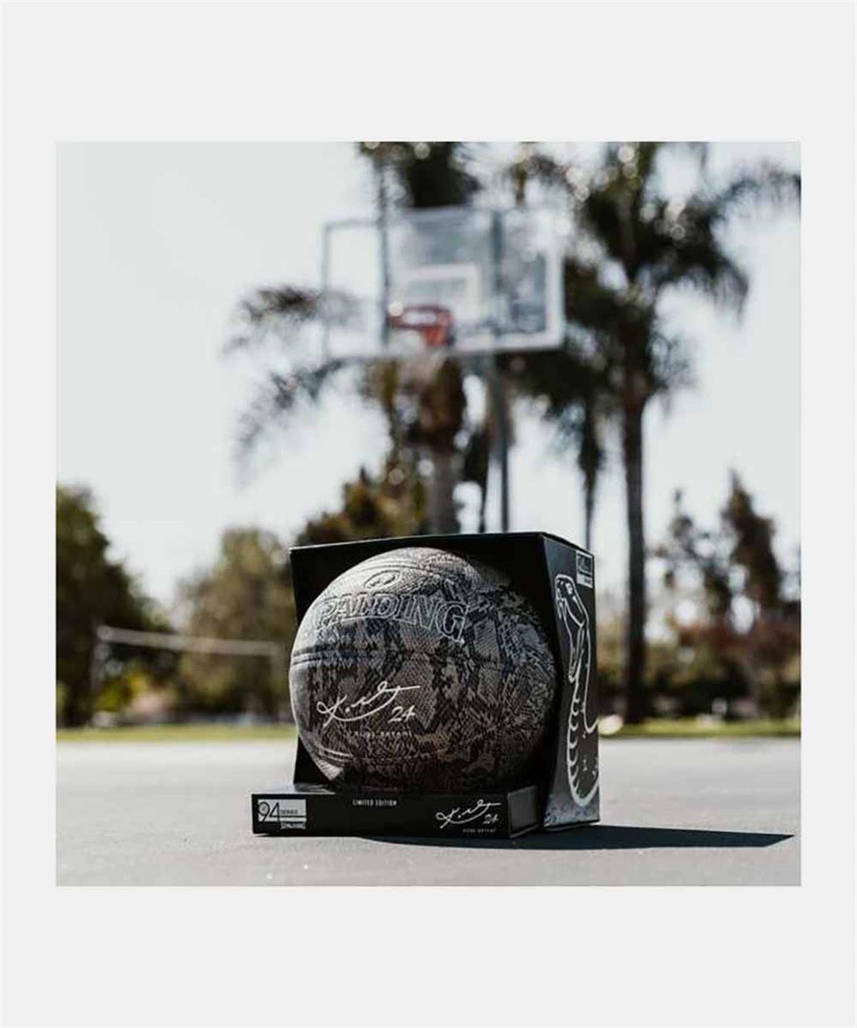 TOPBSKSPA285SpaldingBasketbol ToplarıSpalding Basket Topu 2020 Silver Kobe Snake 24K  No:7