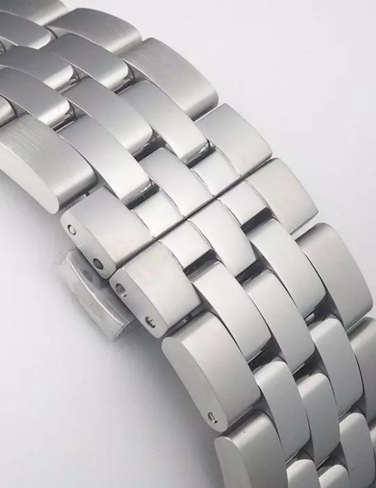 EARNSHAW ES-8267-11 60 Erkek Kol Saati