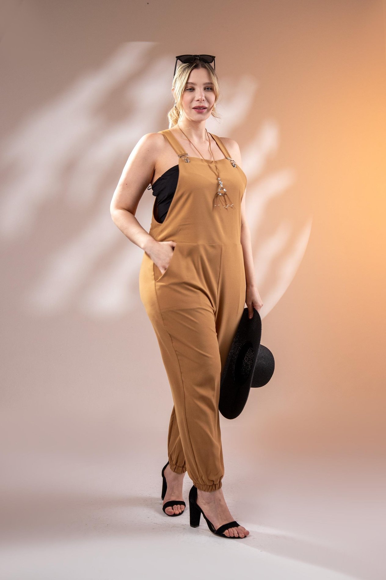 Büyük Beden 111981 Askılı Cepli Tulum  Camel