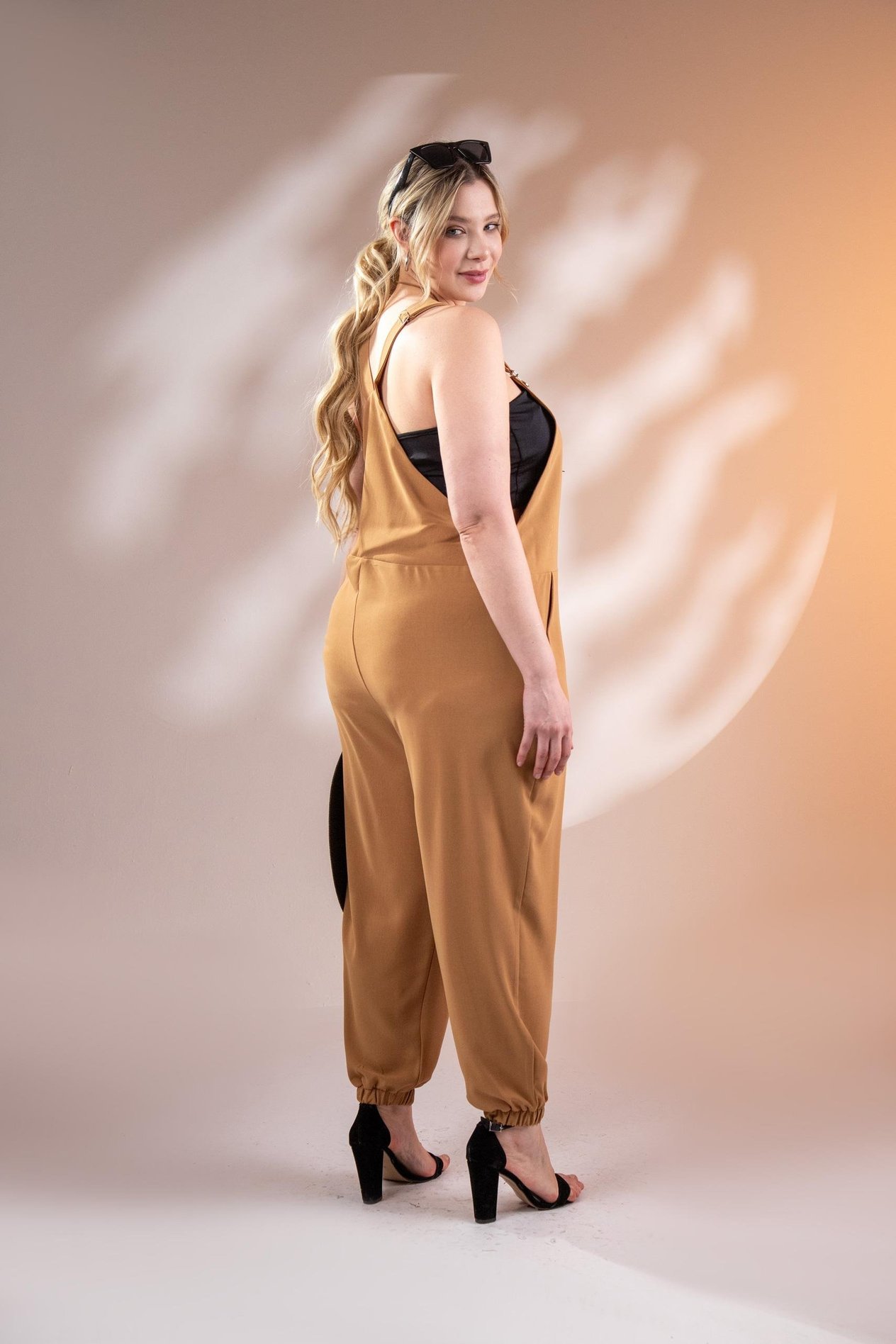 Büyük Beden 111981 Askılı Cepli Tulum  Camel