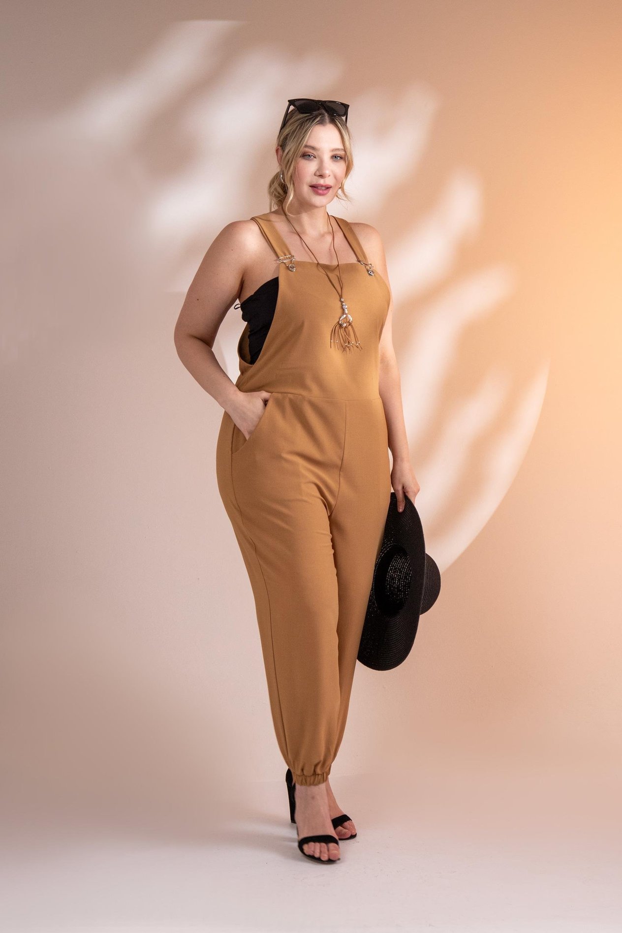 Büyük Beden 111981 Askılı Cepli Tulum  Camel