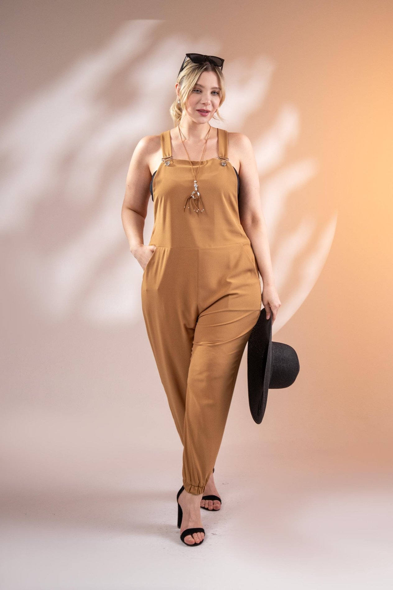 Büyük Beden 111981 Askılı Cepli Tulum  Camel