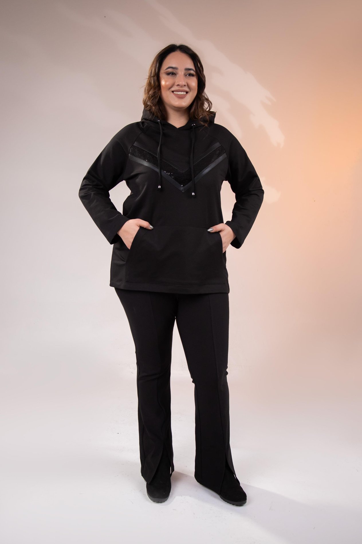 Büyük Beden 1211097 Önü Pul Payetli Sweat  Siyah