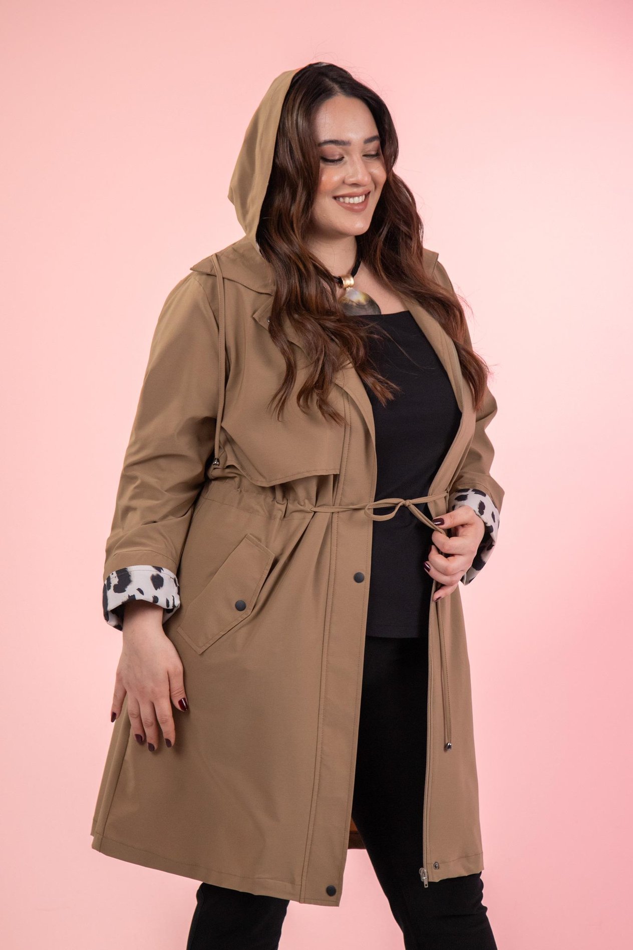 Büyük Beden 122137 Leoparlı Trençkot Camel