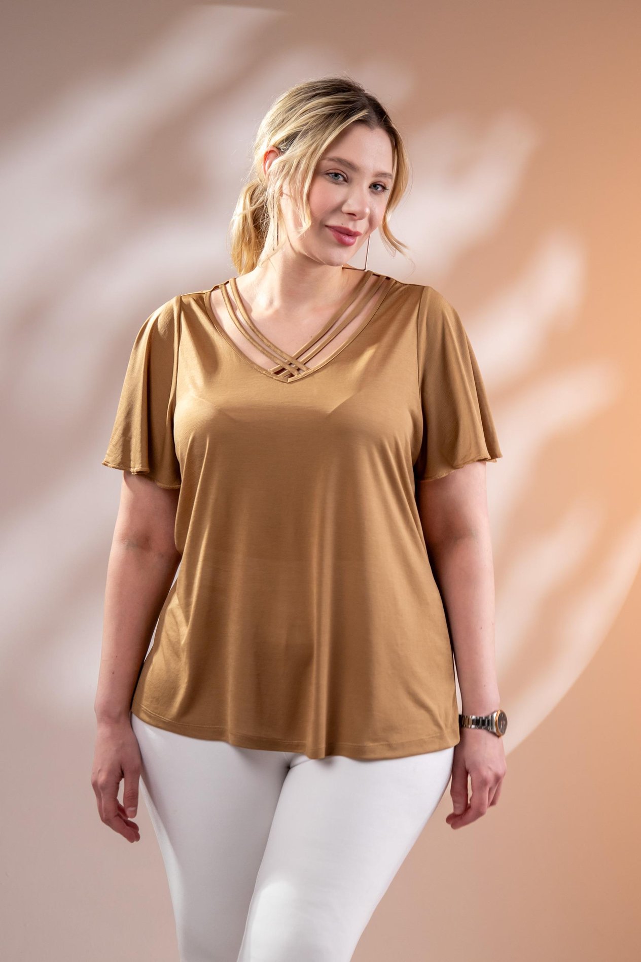Büyük Beden 3330376 V Yaka Biyeli Bluz  Camel