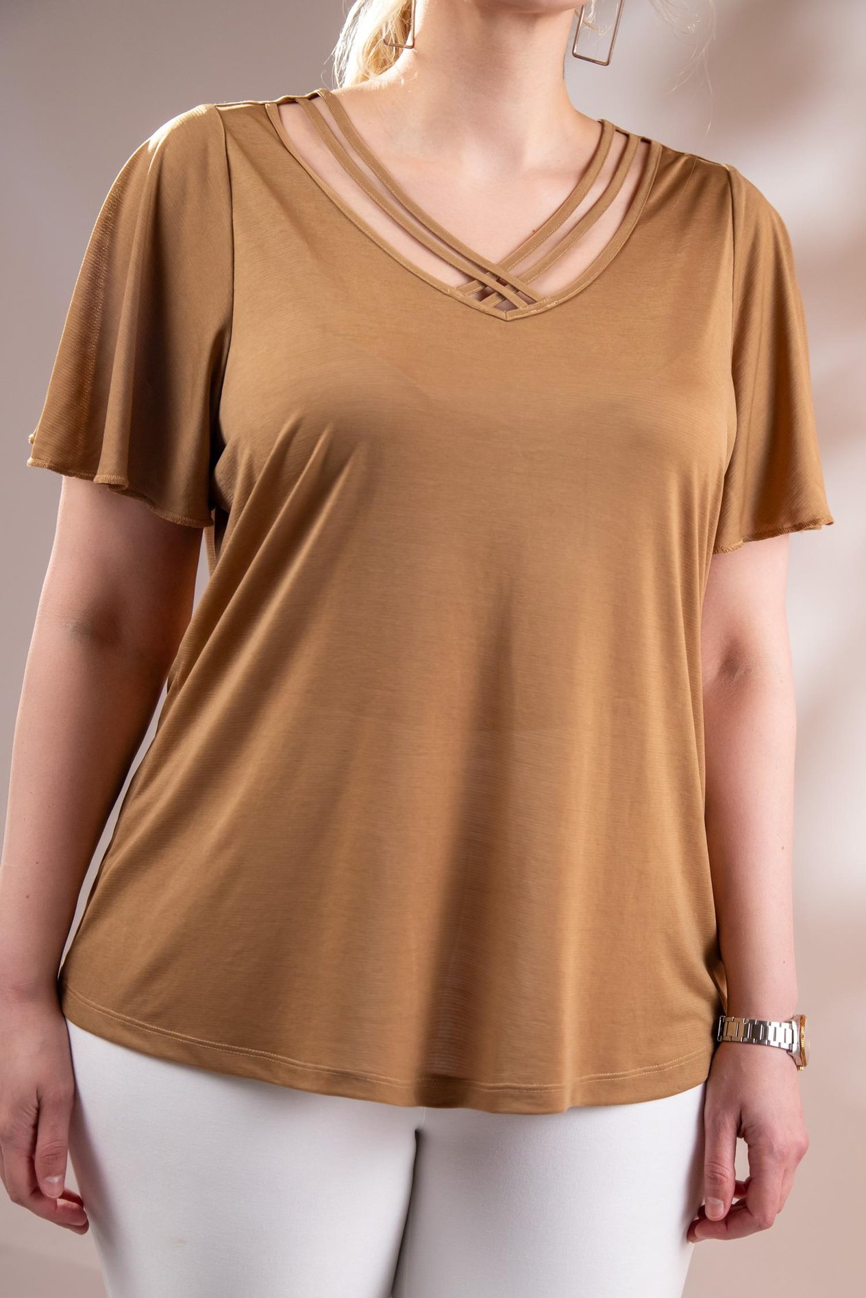Büyük Beden 3330376 V Yaka Biyeli Bluz  Camel