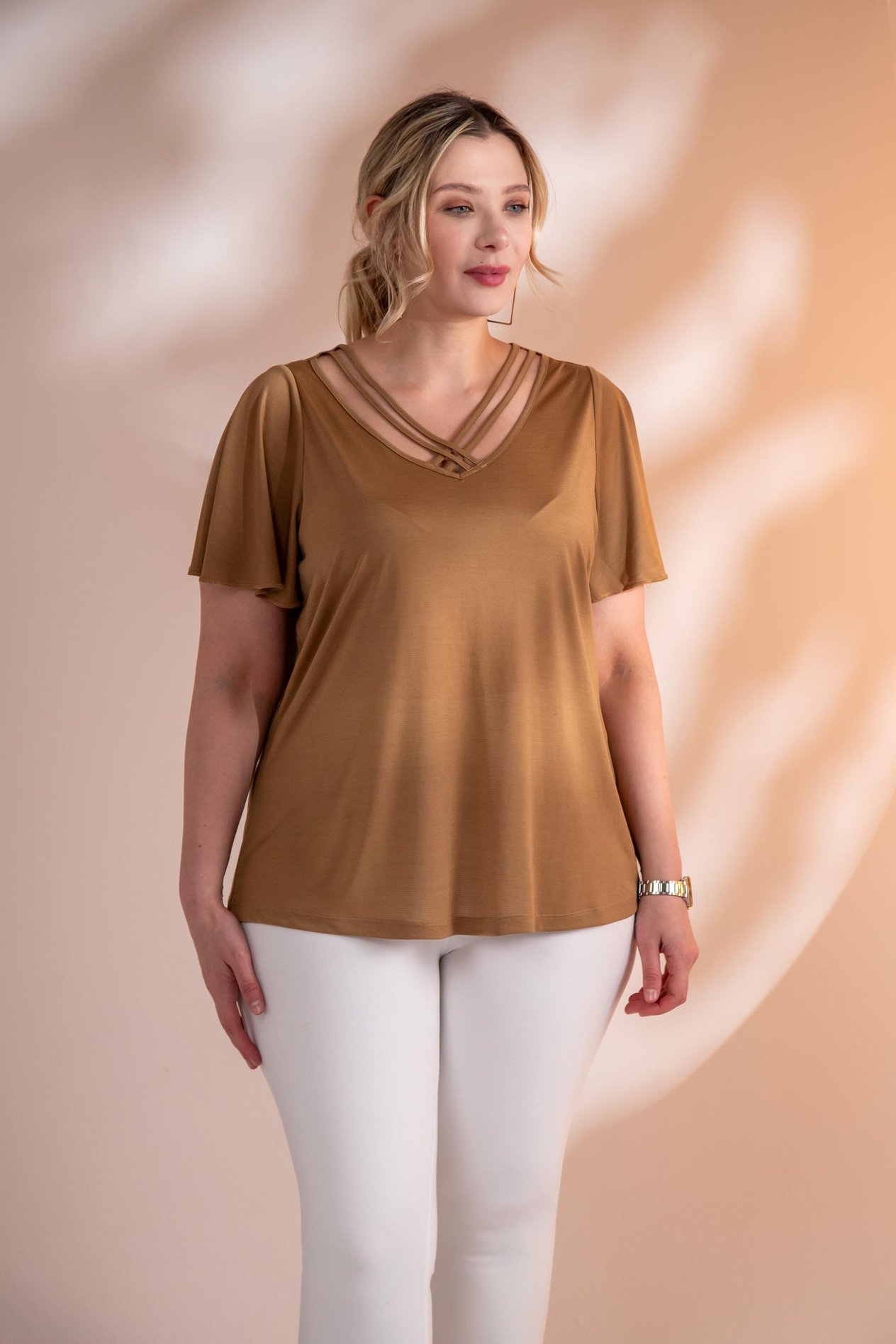 Büyük Beden 3330376 V Yaka Biyeli Bluz  Camel