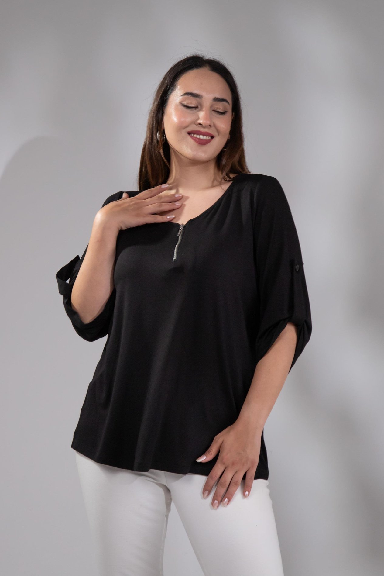Büyük Beden 3330439 Önü Fermuarlı Bluz  Siyah