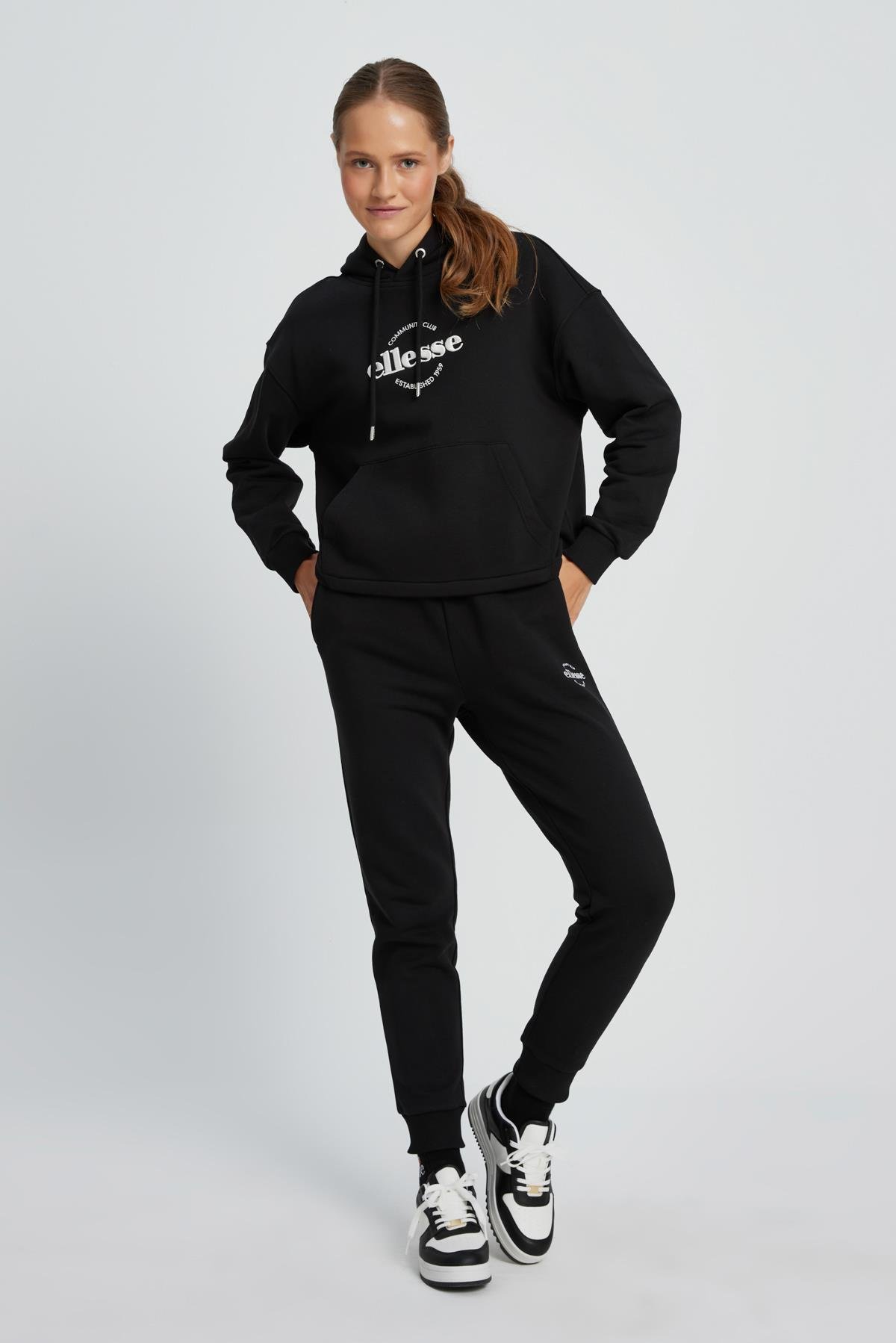 Ellesse Kadın Kapüşonlu Sweatshirt EF037-BK