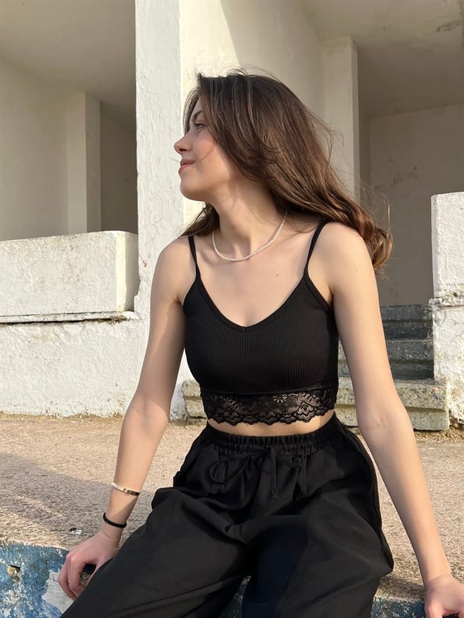 Dantelli Crop - Dominatrend