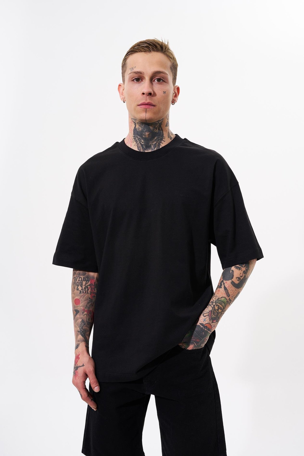 Erkek Basic Solid Color Pamuklu Oversize Siyah Tişört