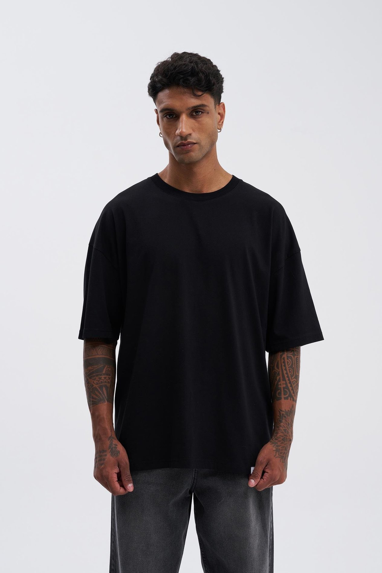 Erkek Basic Super Pamuklu Oversize Siyah Tişört