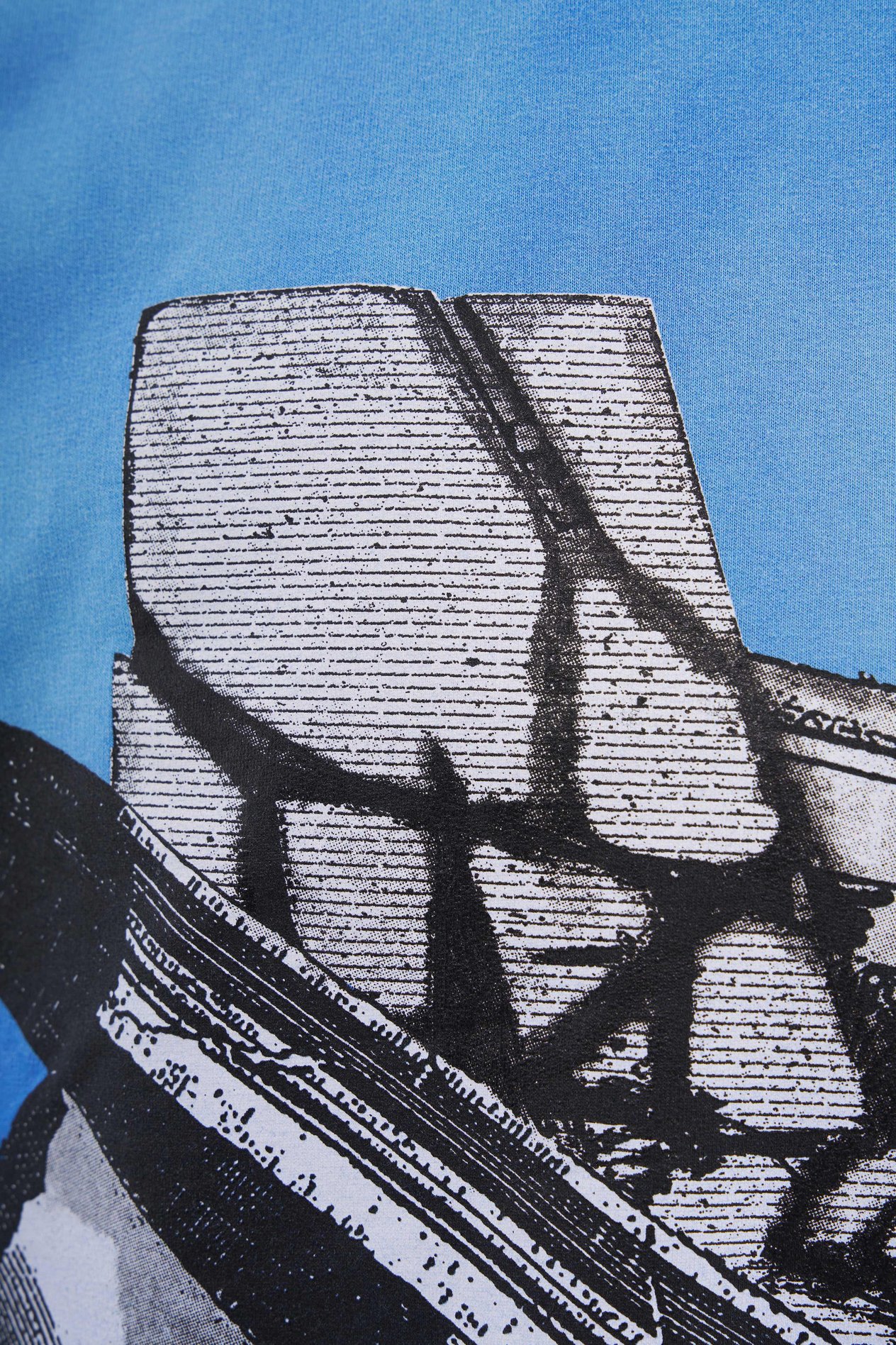 Erkek Cracked Printed Yikamali Oversi̇ze Ti̇şört SOFT BLUE