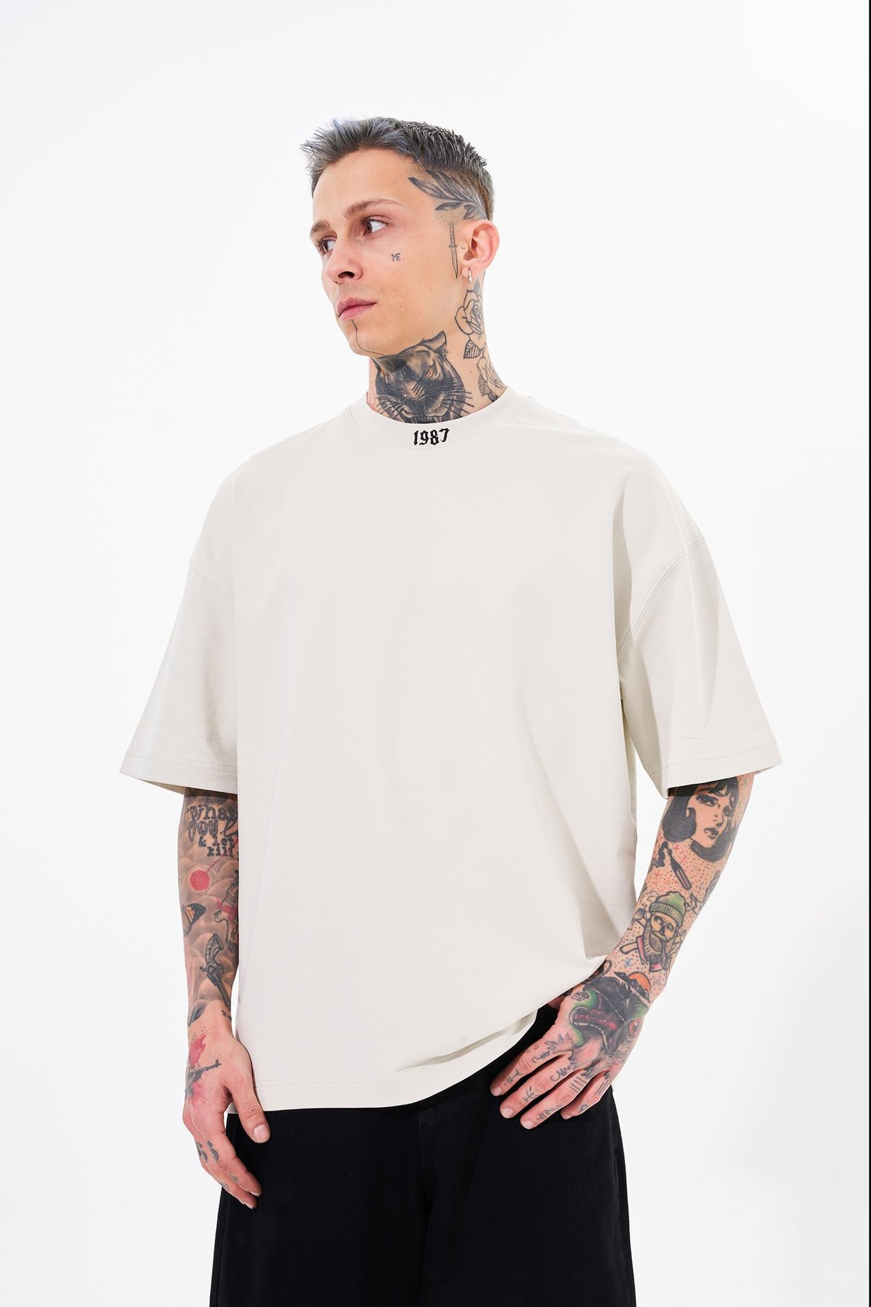 Erkek High Neck Baskılı Oversize Gri Tişört