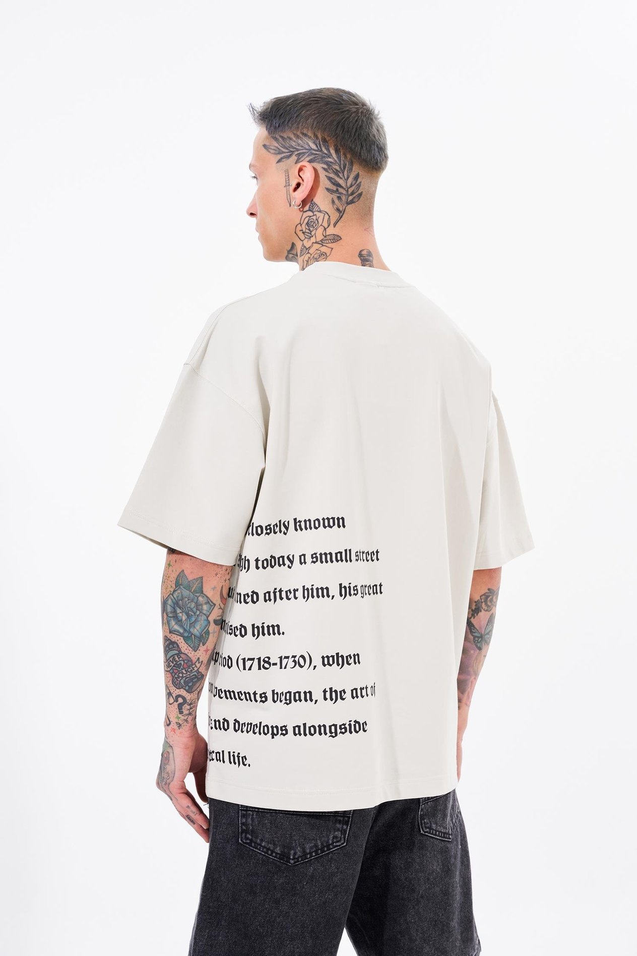 Erkek Nakışlı Baskı Detay Oversize Gri Tişört