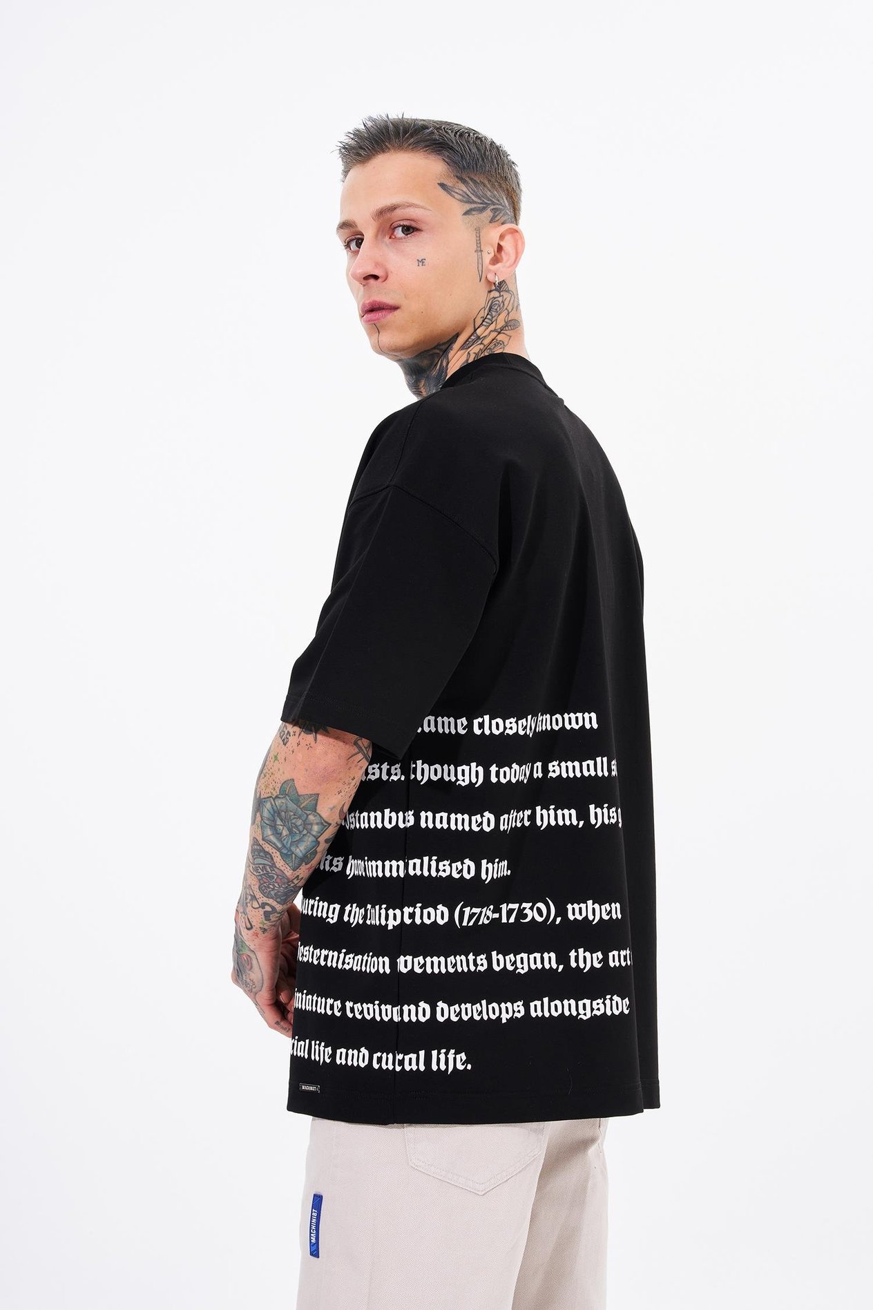 Erkek Nakışlı Baskı Detay Oversize Siyah Tişört